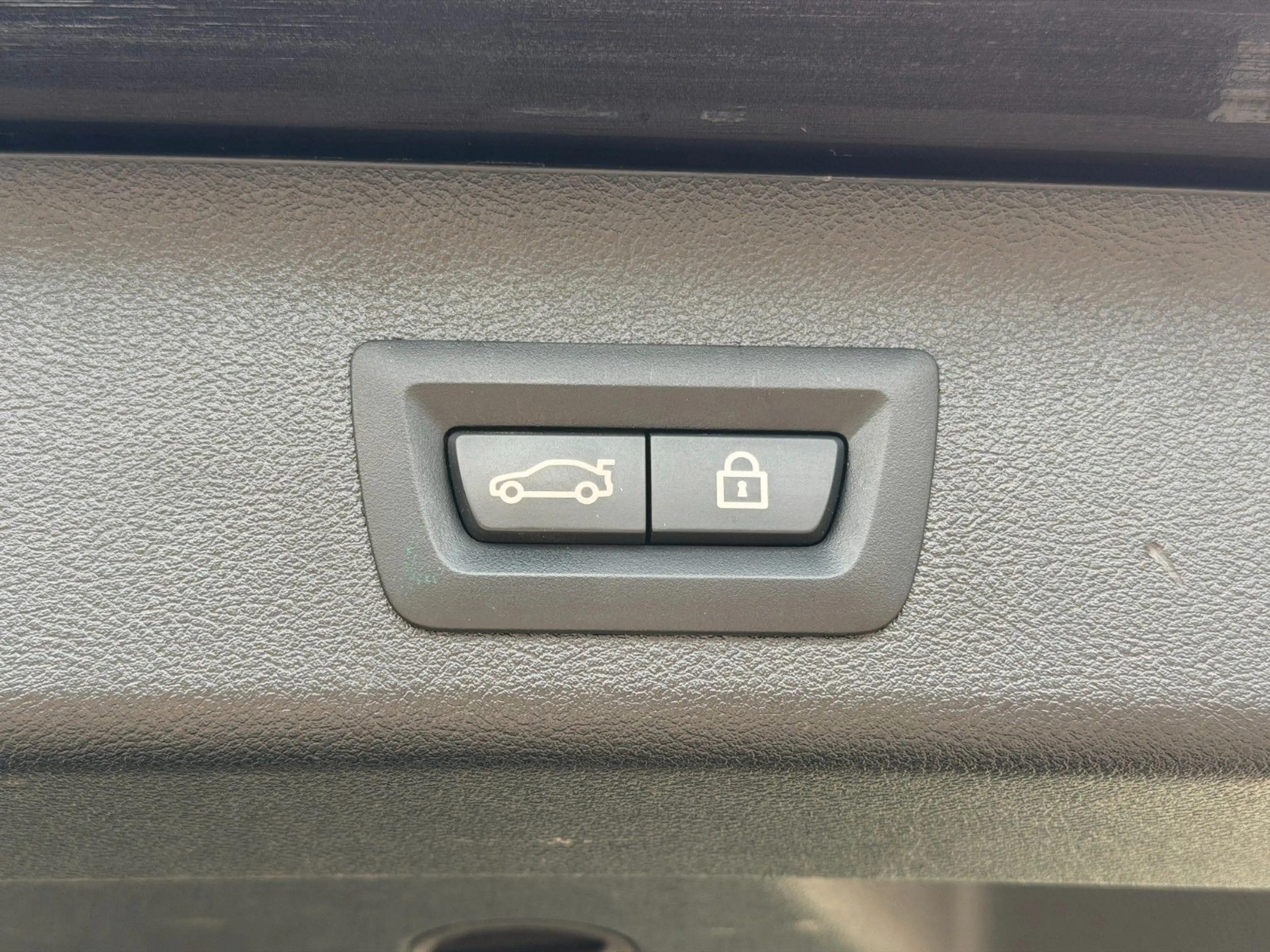 BMW 520 d Touring Garantie*KeyL*Navi*Car Play*Ambien — photo 15
