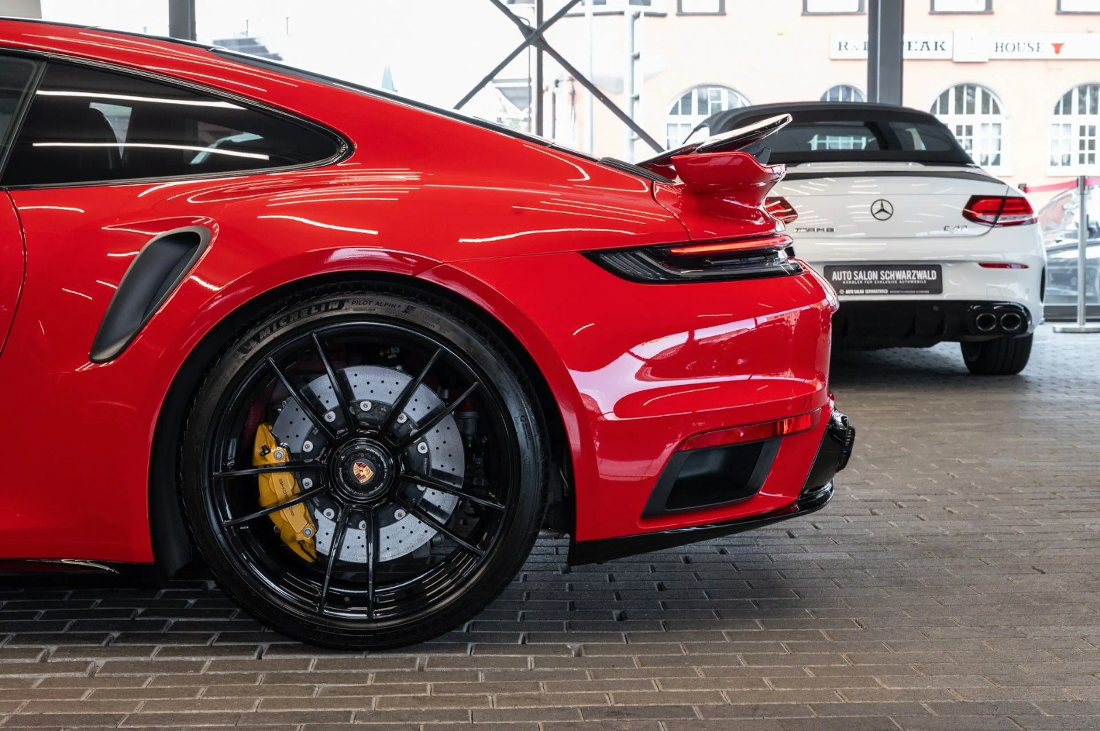 Porsche 992 911 Turbo S|AERO-KIT|SPORT-AGA|KERAMIK|PANO|LIFT — photo 10