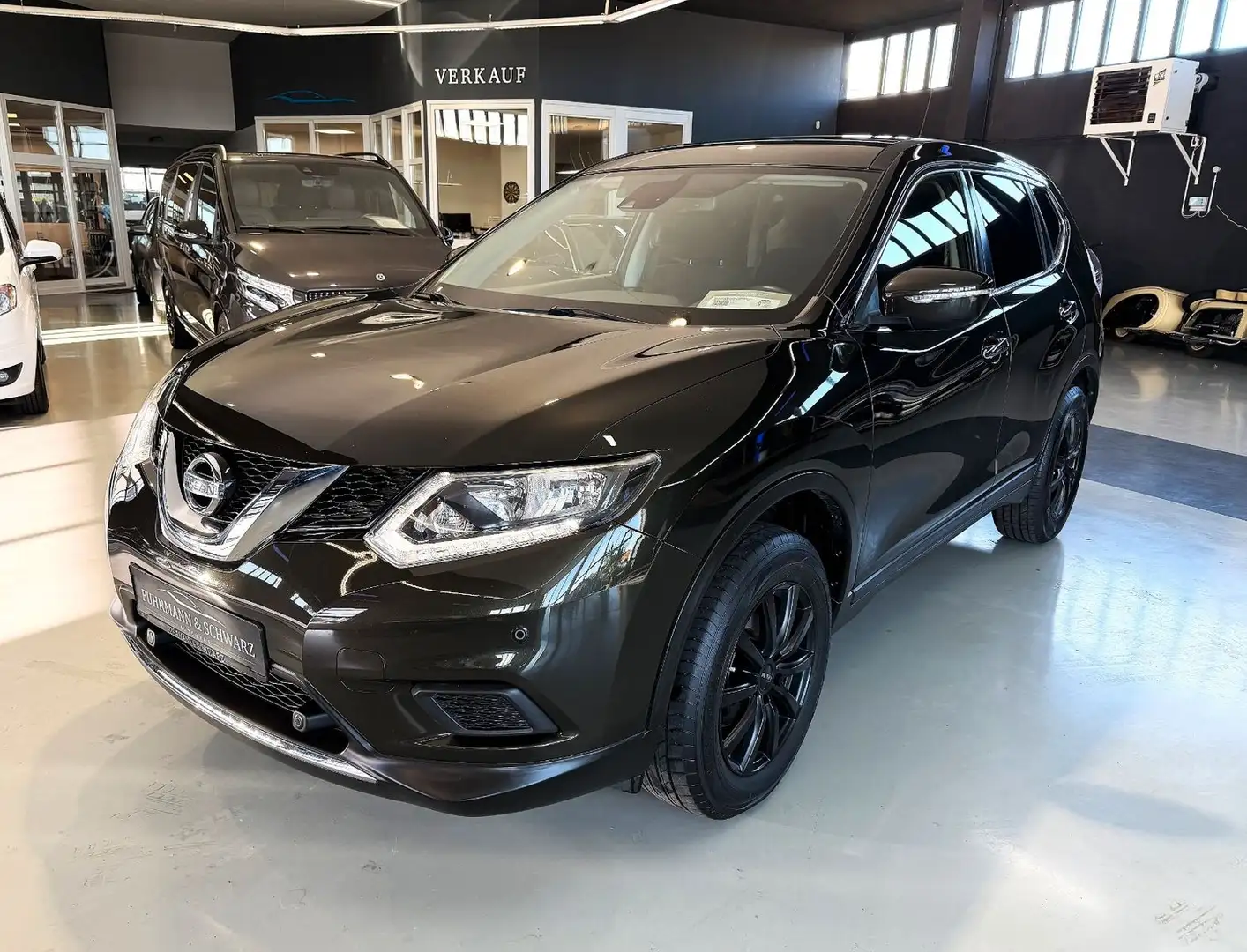 Nissan X-Trail 1.6 dCi Visia Klima+AHK+LM+PDCvo+hi Noir - 2