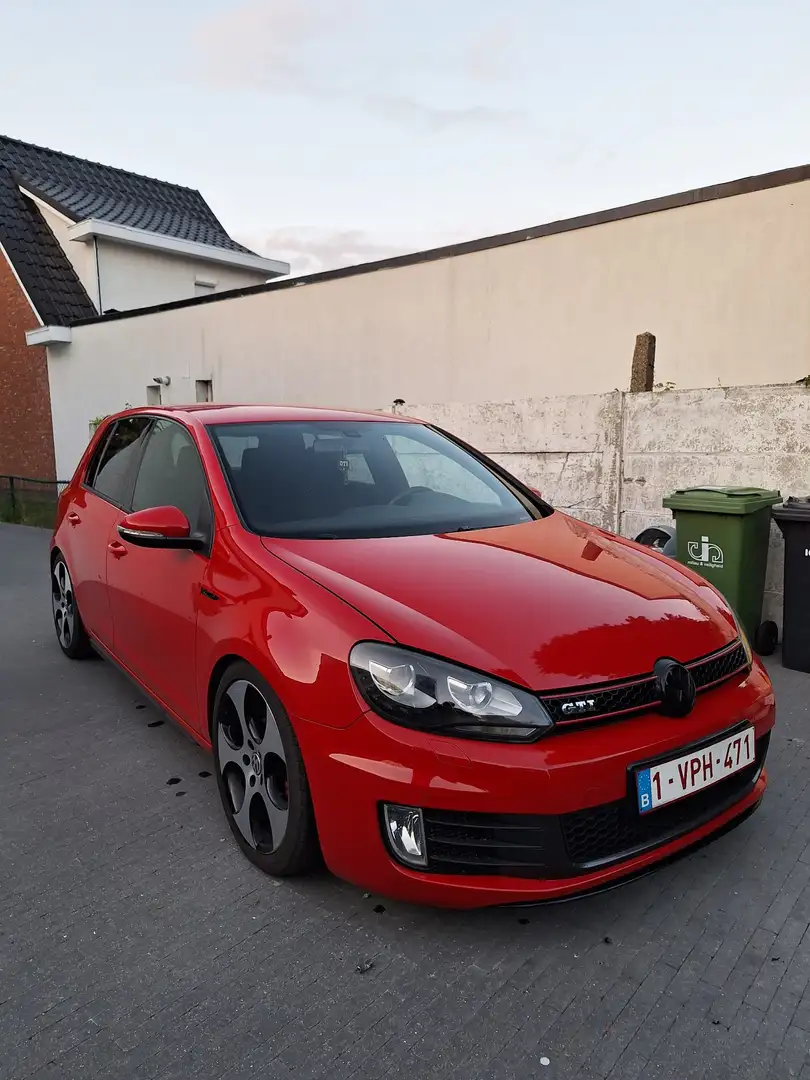 Volkswagen Golf GTI 6 Red - 2