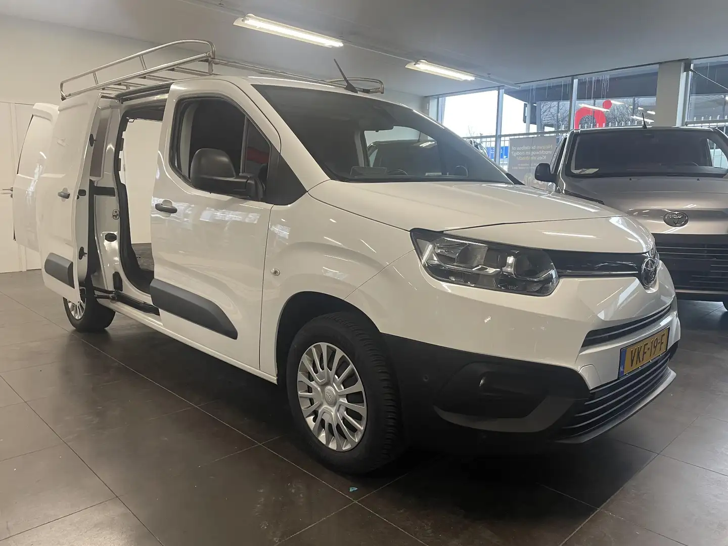 Toyota Proace City 1.5 D-4D Professional Long | Blindspot | Apple | N Wit - 2