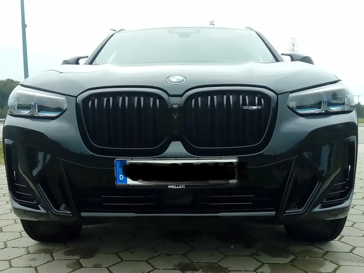 BMW X4 M40d +21"Alu+Sthzg+Pano+AHK+HUD+Laser+LKH+Garantie Schwarz - 1