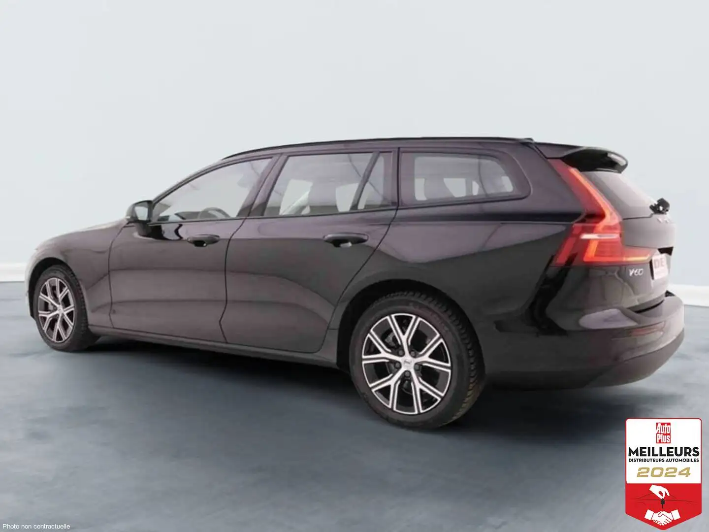 Volvo V60 2.0 B3 163 Automaat Essential Noir - 2