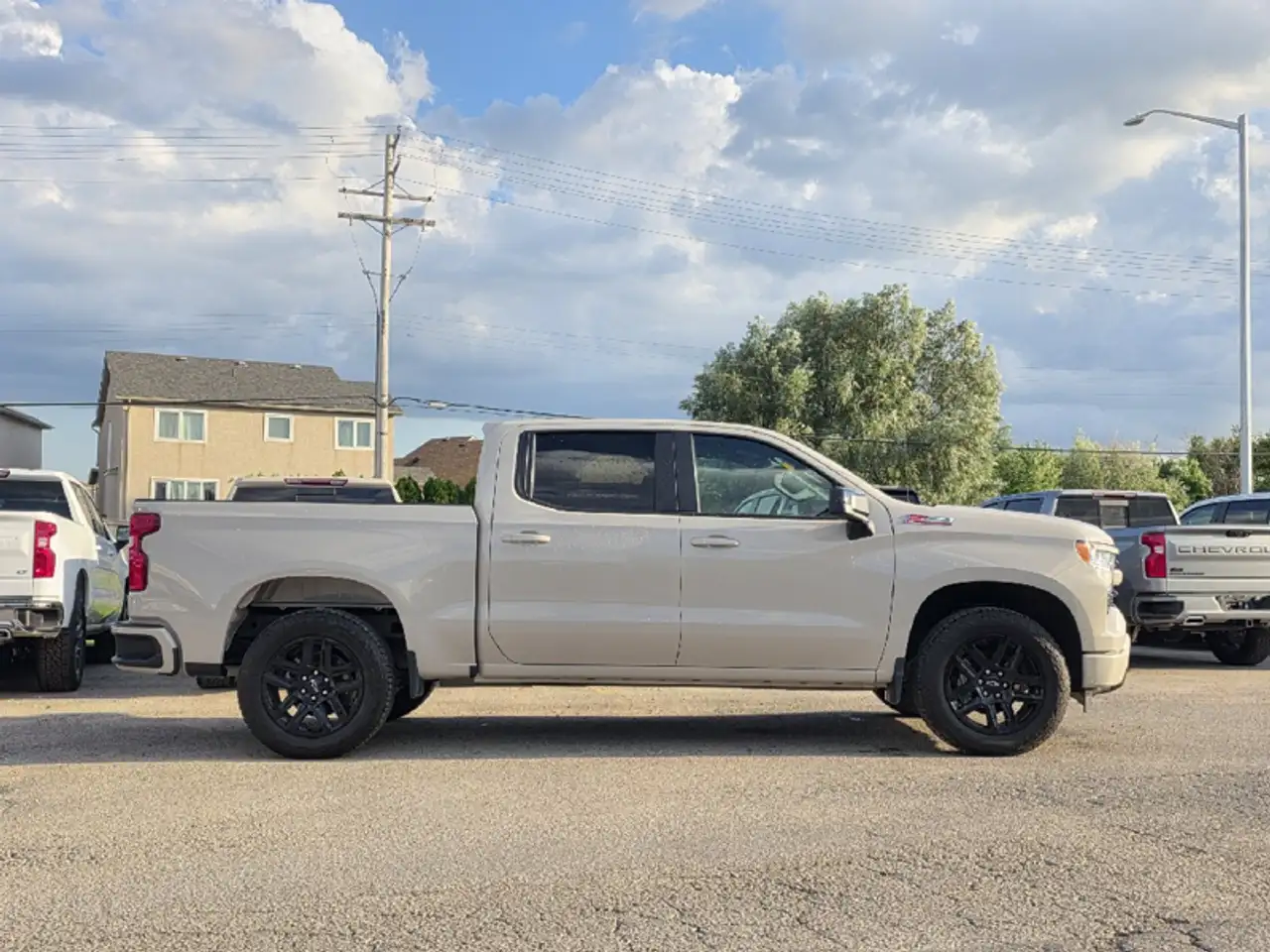 Chevrolet Silverado 1500 photo Chevrolet Silverado 1500