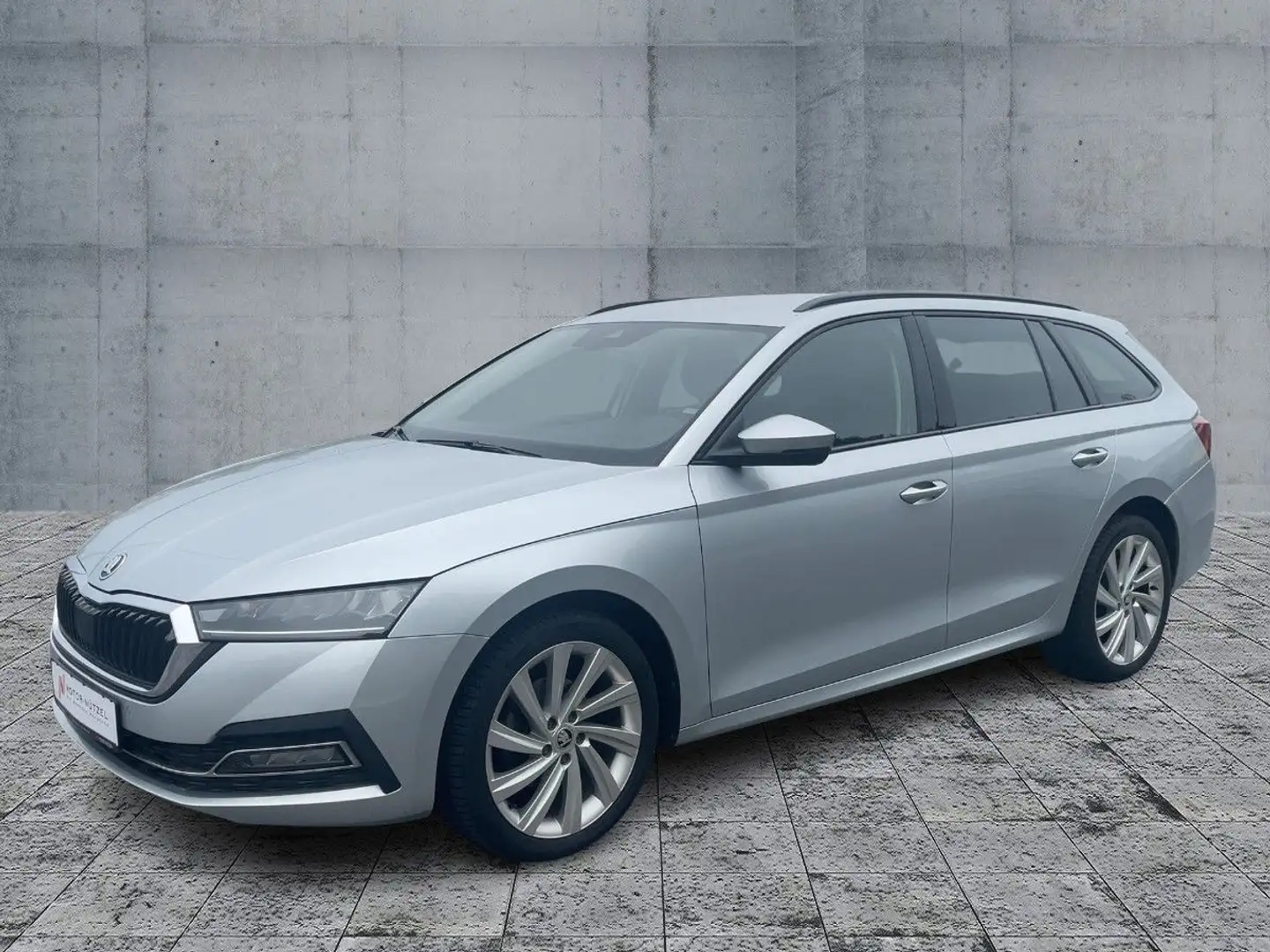 Skoda Octavia Combi 2.0 TDI FIRST EDITION LED+NAVI+AHK Silber - 2