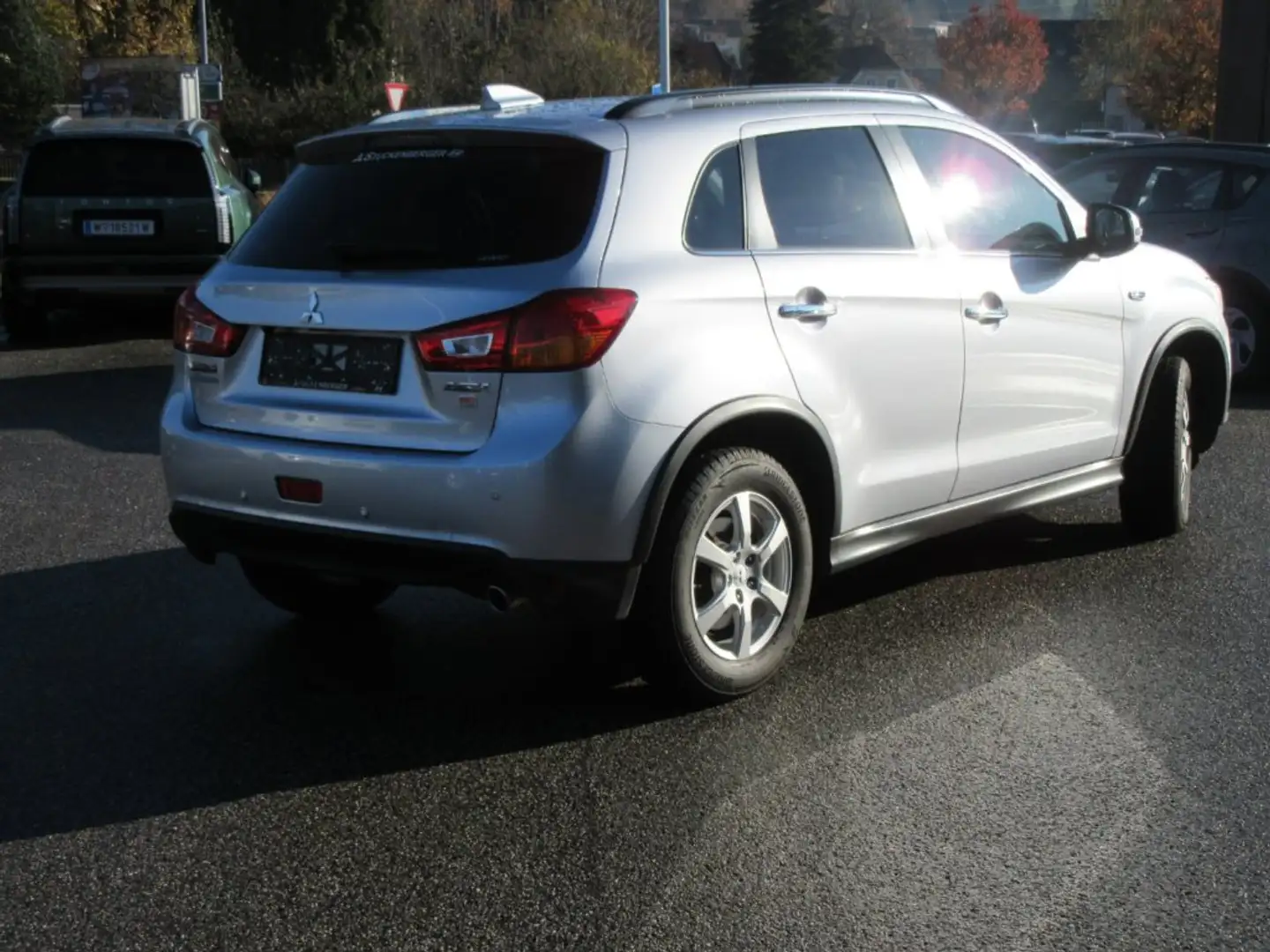 Mitsubishi ASX 2,2 DI-D AT 4WD Instyle Leder Schwarz 17 Silber - 2