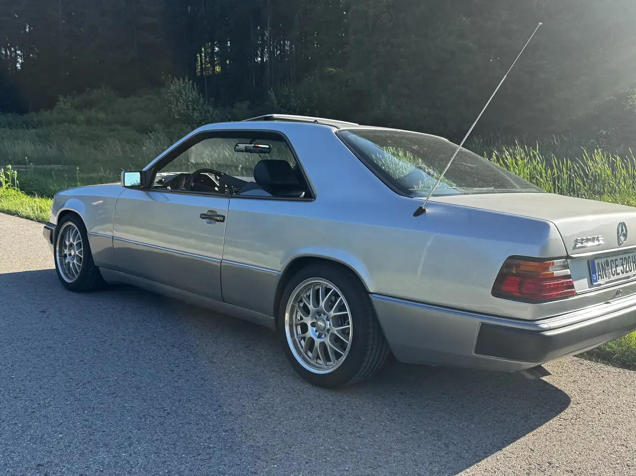 Mercedes-Benz Baureihe 124 320 CE, foto 4