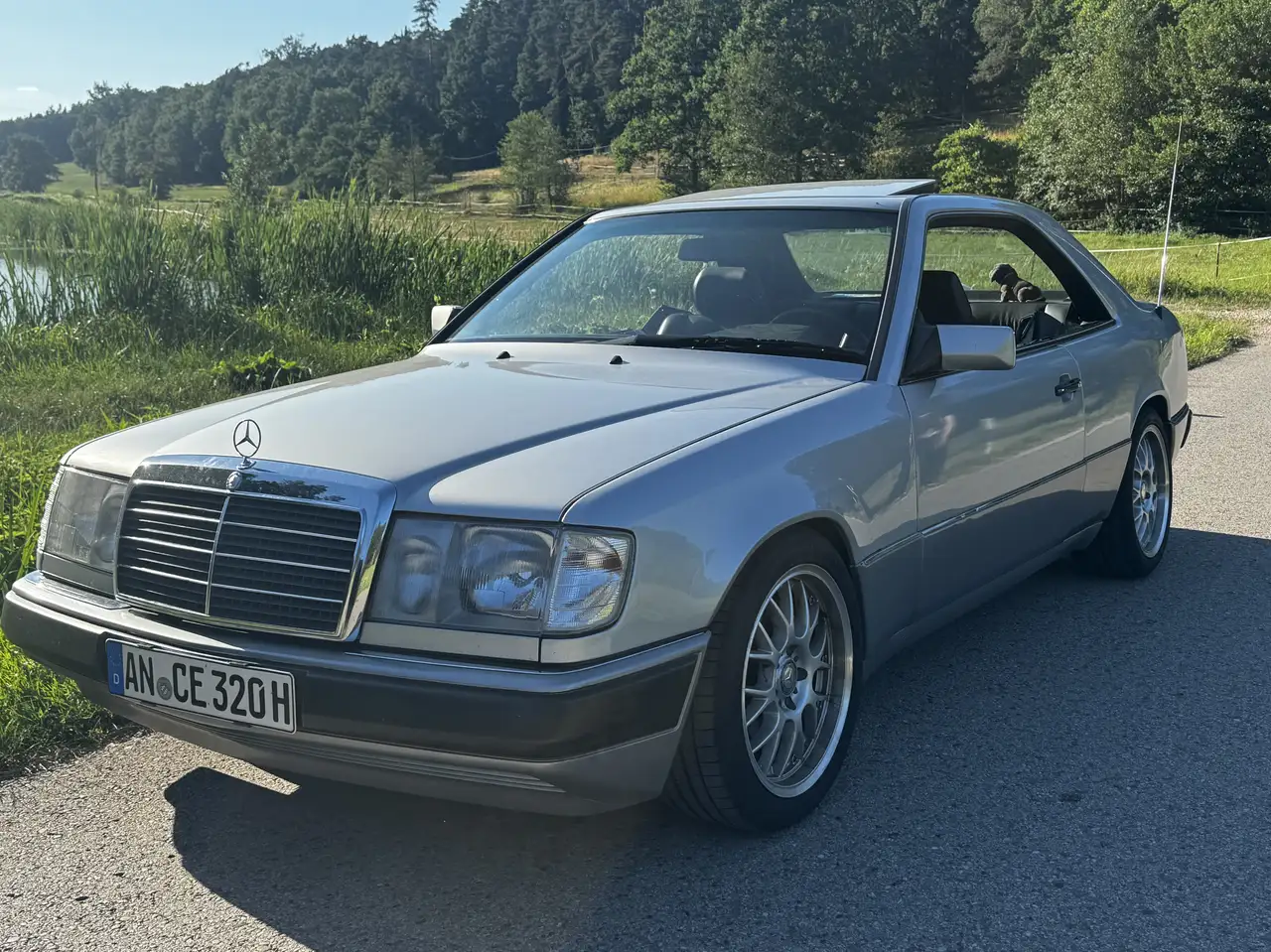 Mercedes-Benz Baureihe 124 320 CE, foto 1