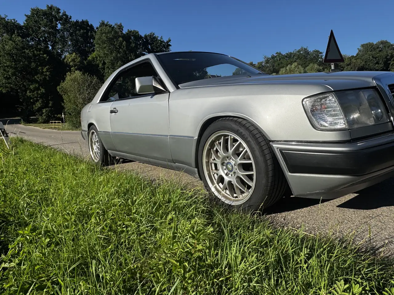 Mercedes-Benz Baureihe 124 320 CE, foto 3