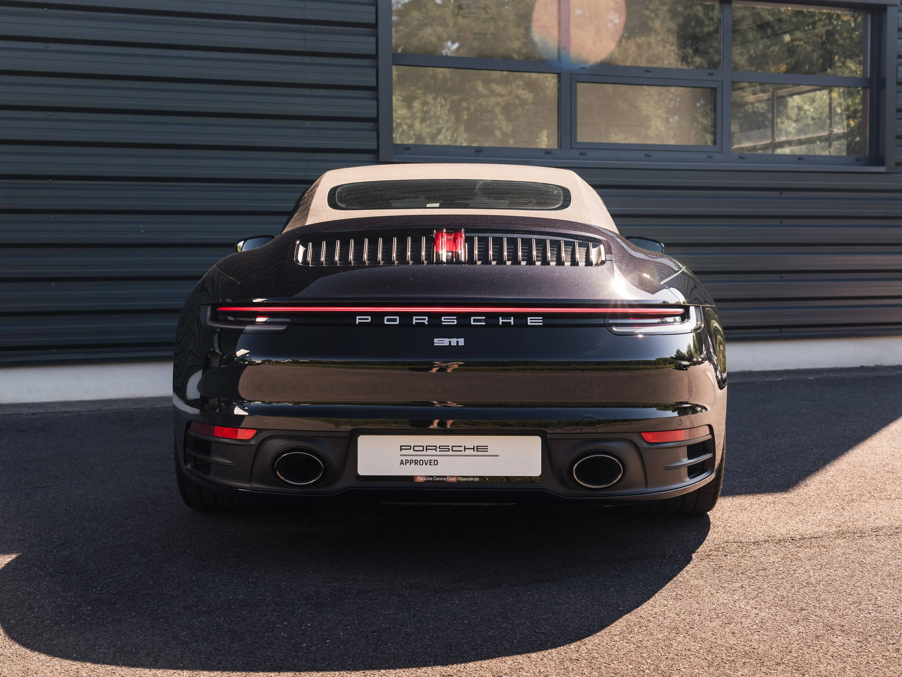 Porsche 911 911 Carrera S Cabriolet | 1st Owner | Approved — photo 5