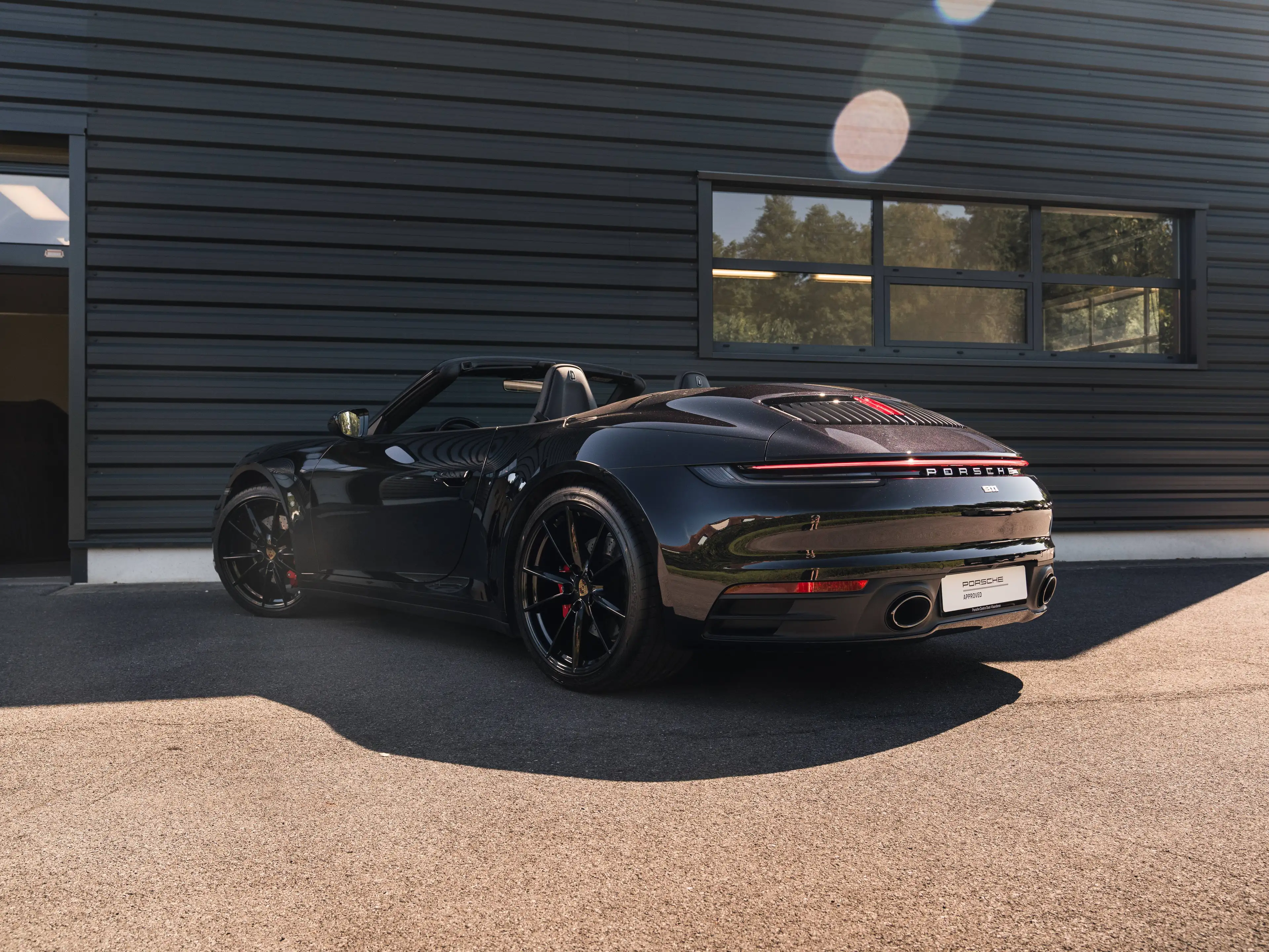Porsche 911 911 Carrera S Cabriolet | 1st Owner | Approved — photo 3