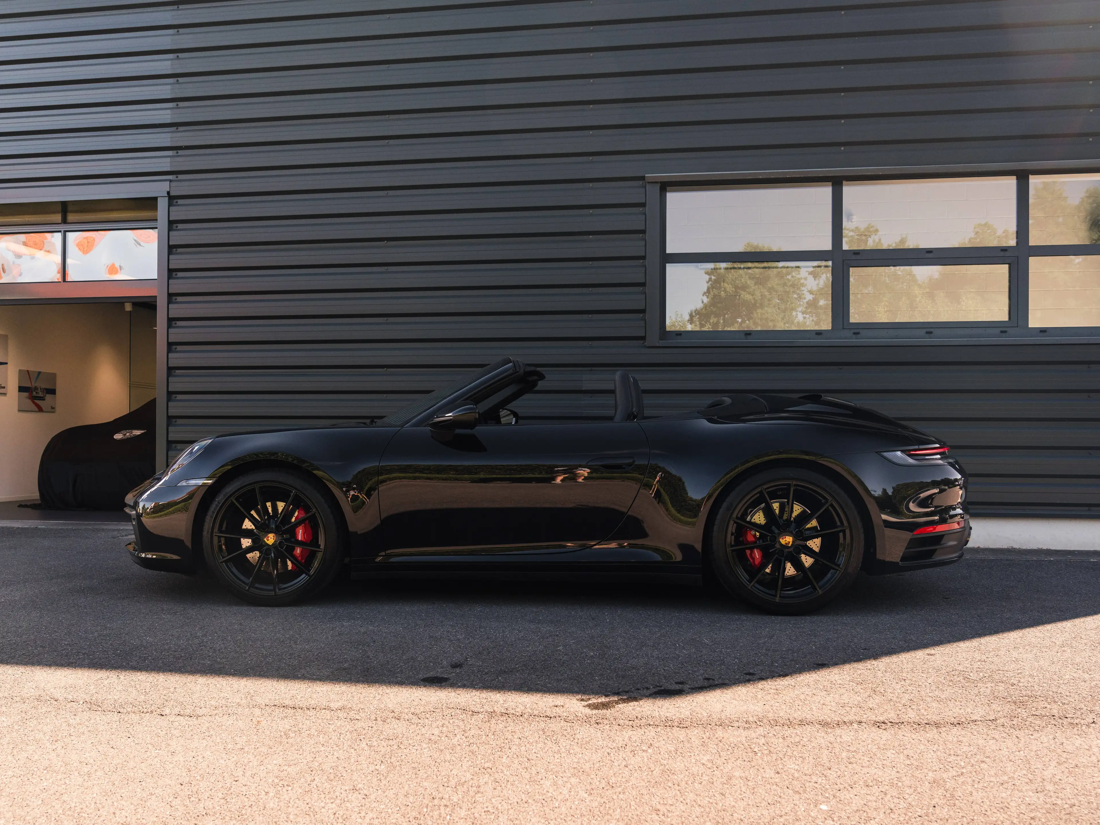 Porsche 911 911 Carrera S Cabriolet | 1st Owner | Approved — photo 2