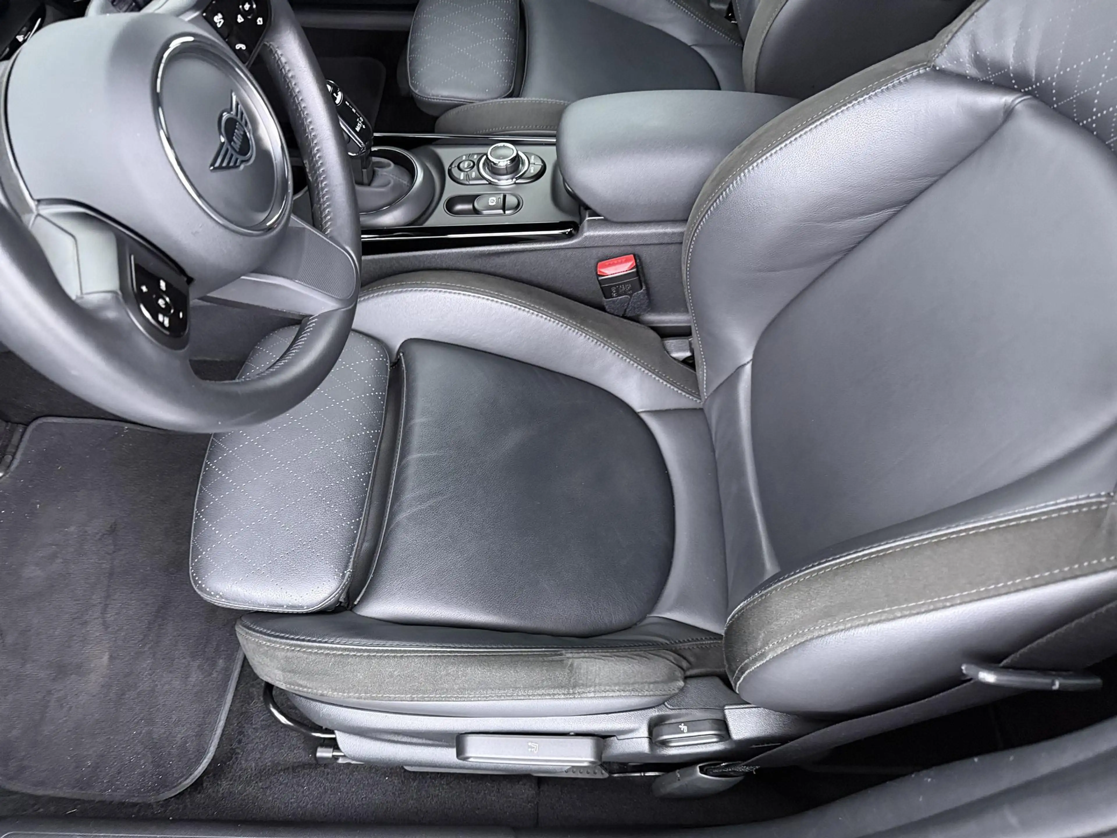 MINI Cooper Clubman 1.5 MINI Yours | Cruise control | Keyless entry | — photo 13