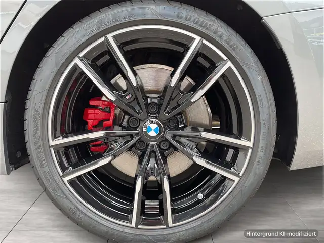 BMW 3 Series view 6