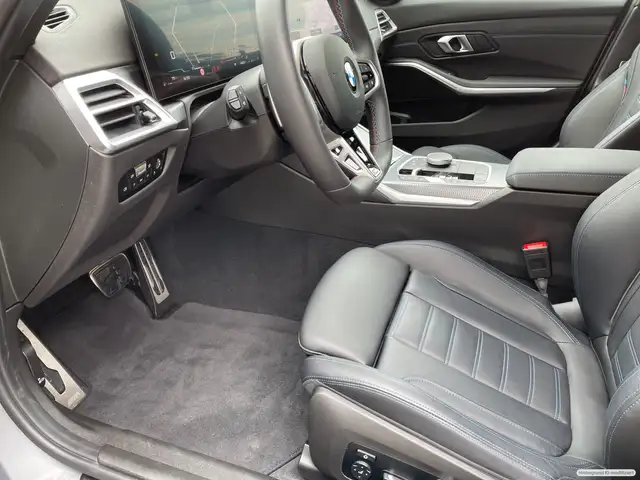 BMW 3 Series view 10