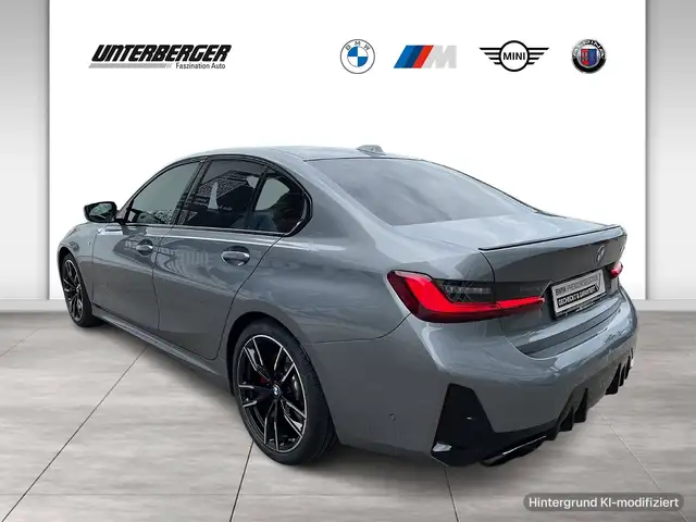BMW 3 Series view 4