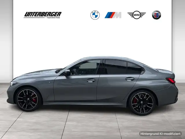 BMW 3 Series view 3