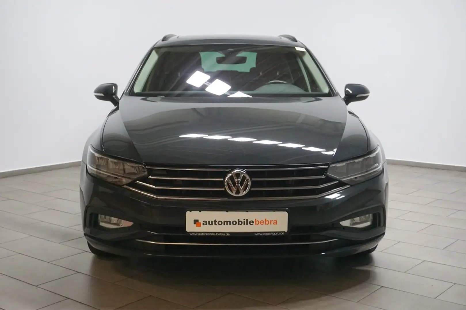 Volkswagen Passat 1.5TSI DSG Business Virtual AHK Pano Navi Gris - 2