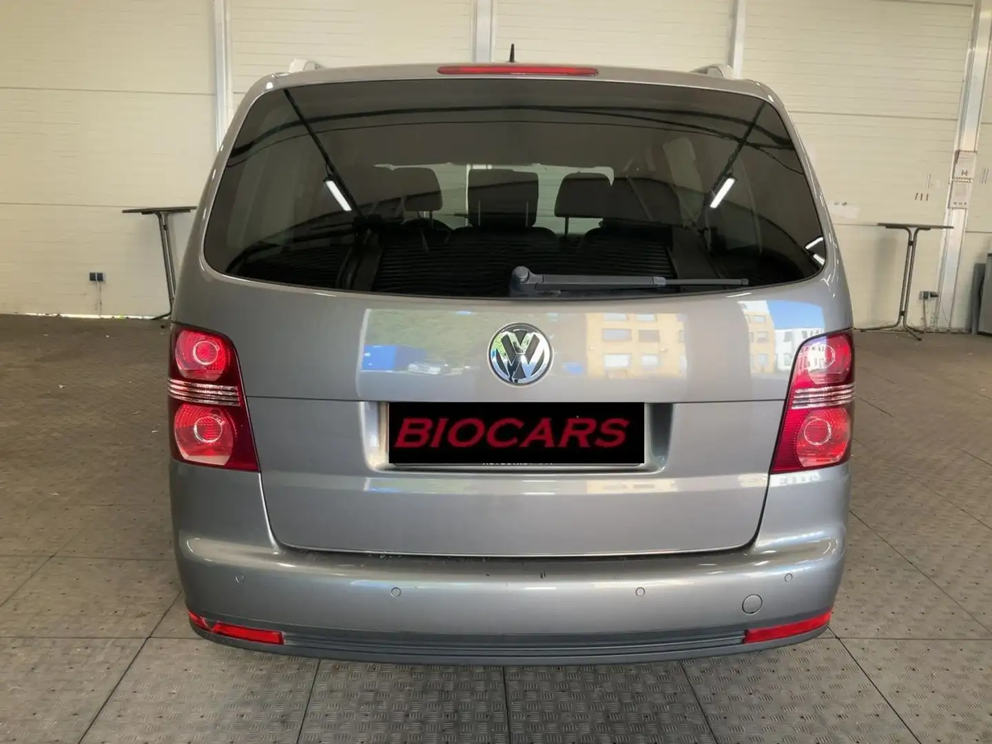 Volkswagen Touran 1.4 TSI HIGHLINE Gris - 2