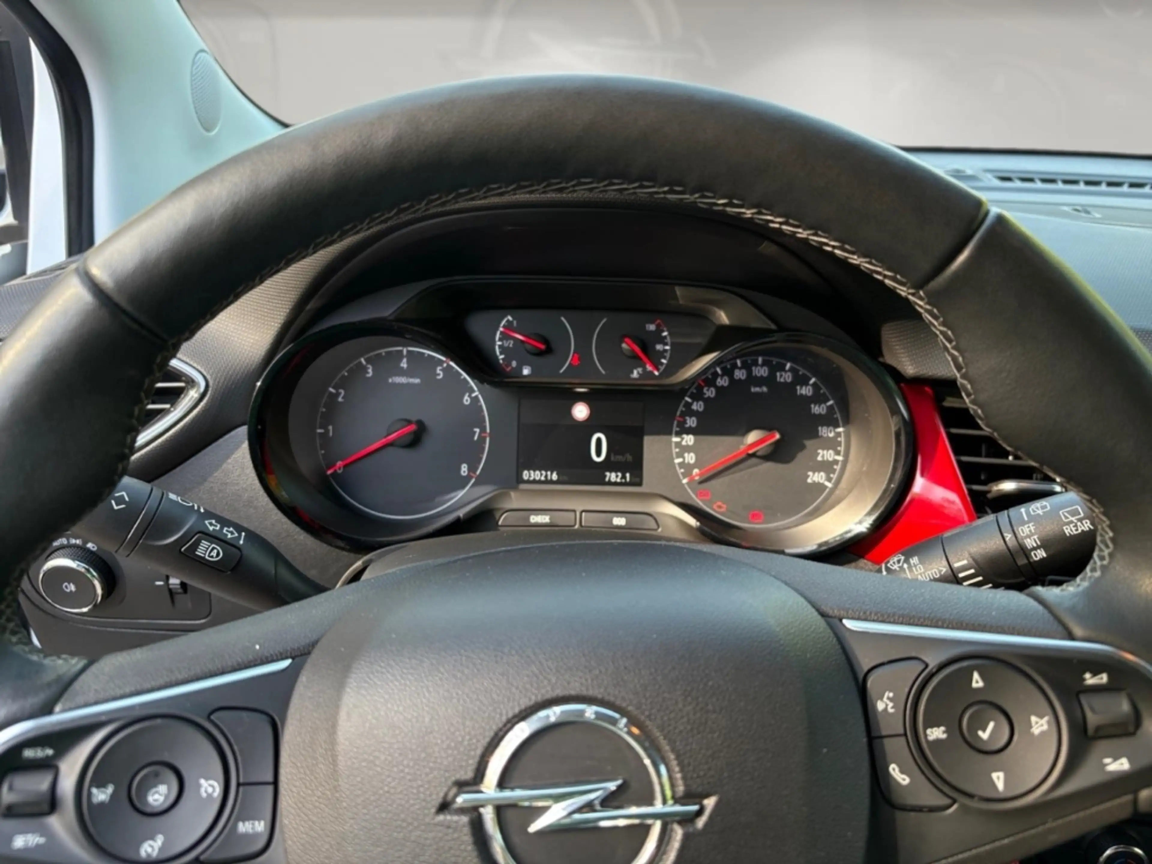 Opel Crossland GS Line 1.2/LED/TEILLEDER/RFK/BT/ALLWETTER/SHZ — photo 9
