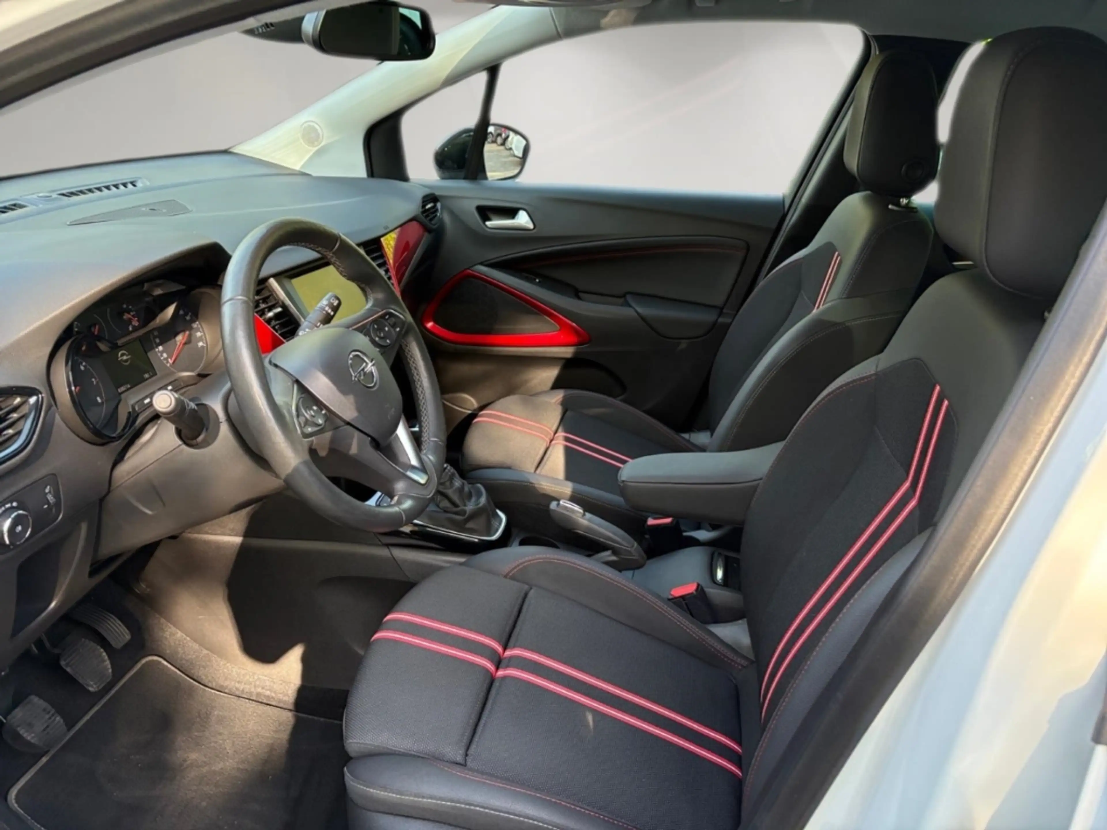 Opel Crossland GS Line 1.2/LED/TEILLEDER/RFK/BT/ALLWETTER/SHZ — photo 8