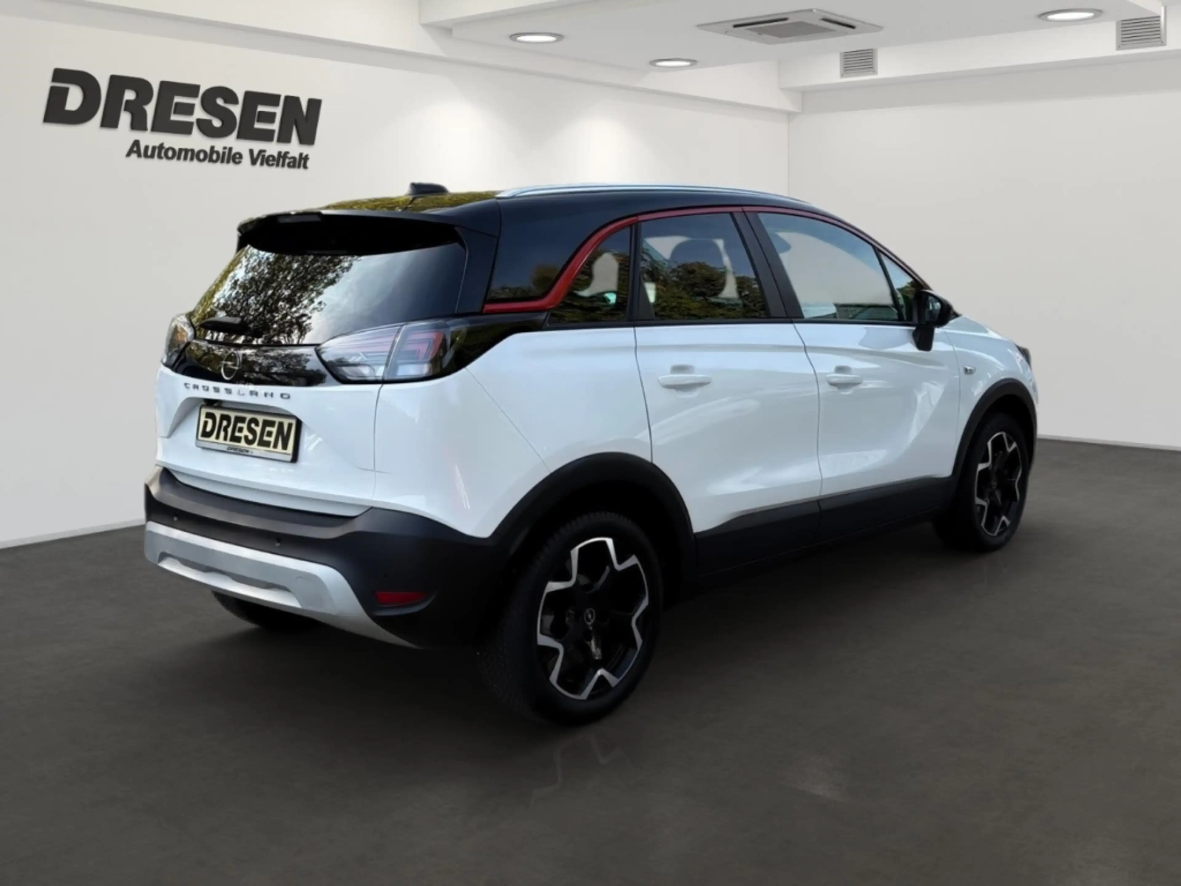 Opel Crossland GS Line 1.2/LED/TEILLEDER/RFK/BT/ALLWETTER/SHZ — photo 4