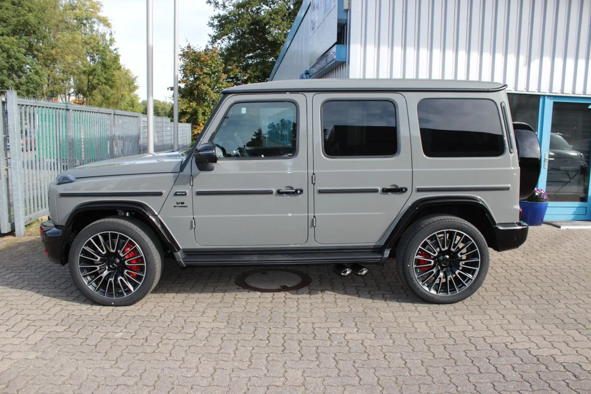 벤츠 G-Class G 63 AMG 2026 회색 사진 3