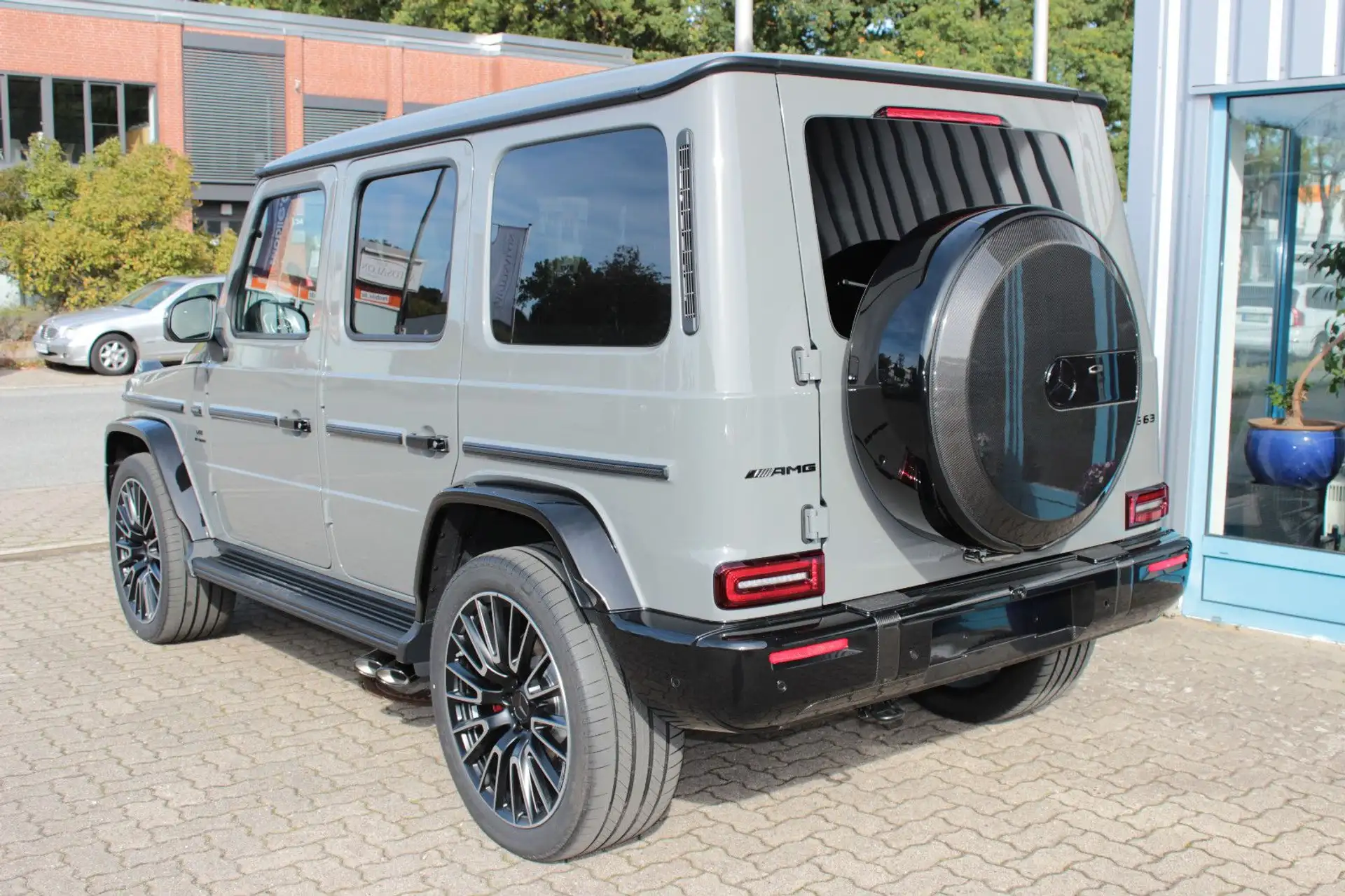 벤츠 G-Class G 63 AMG 2026 회색 사진 4