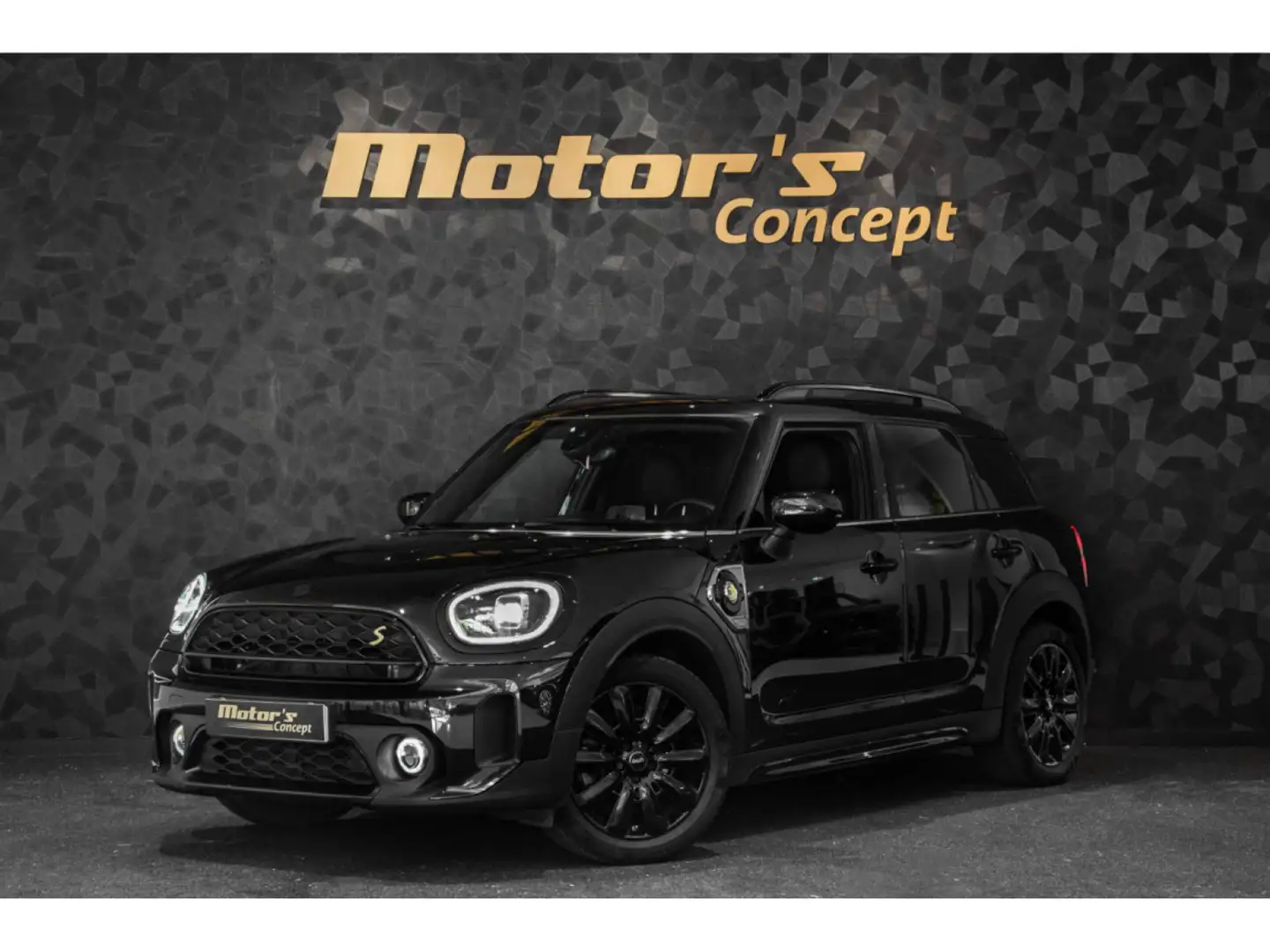 MINI Cooper SE Countryman ALL 4 Чорний - 1
