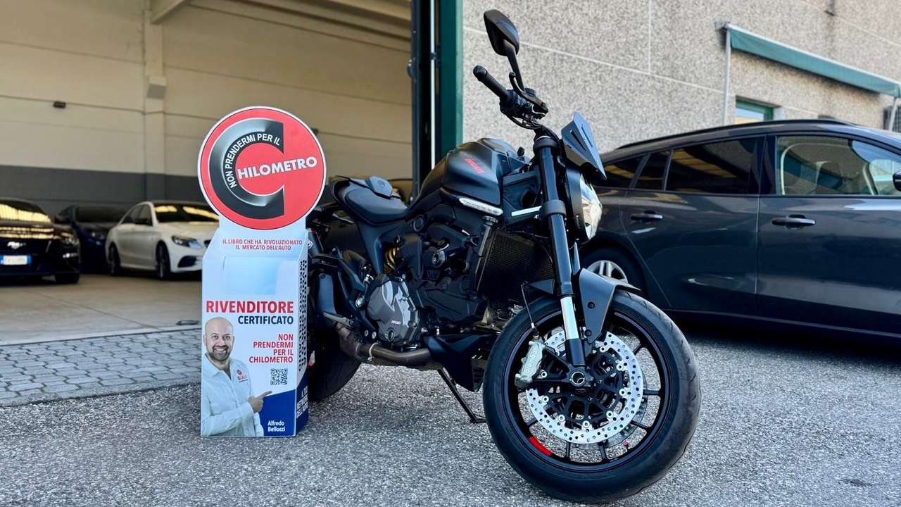Ducati Monster 937 PLUS