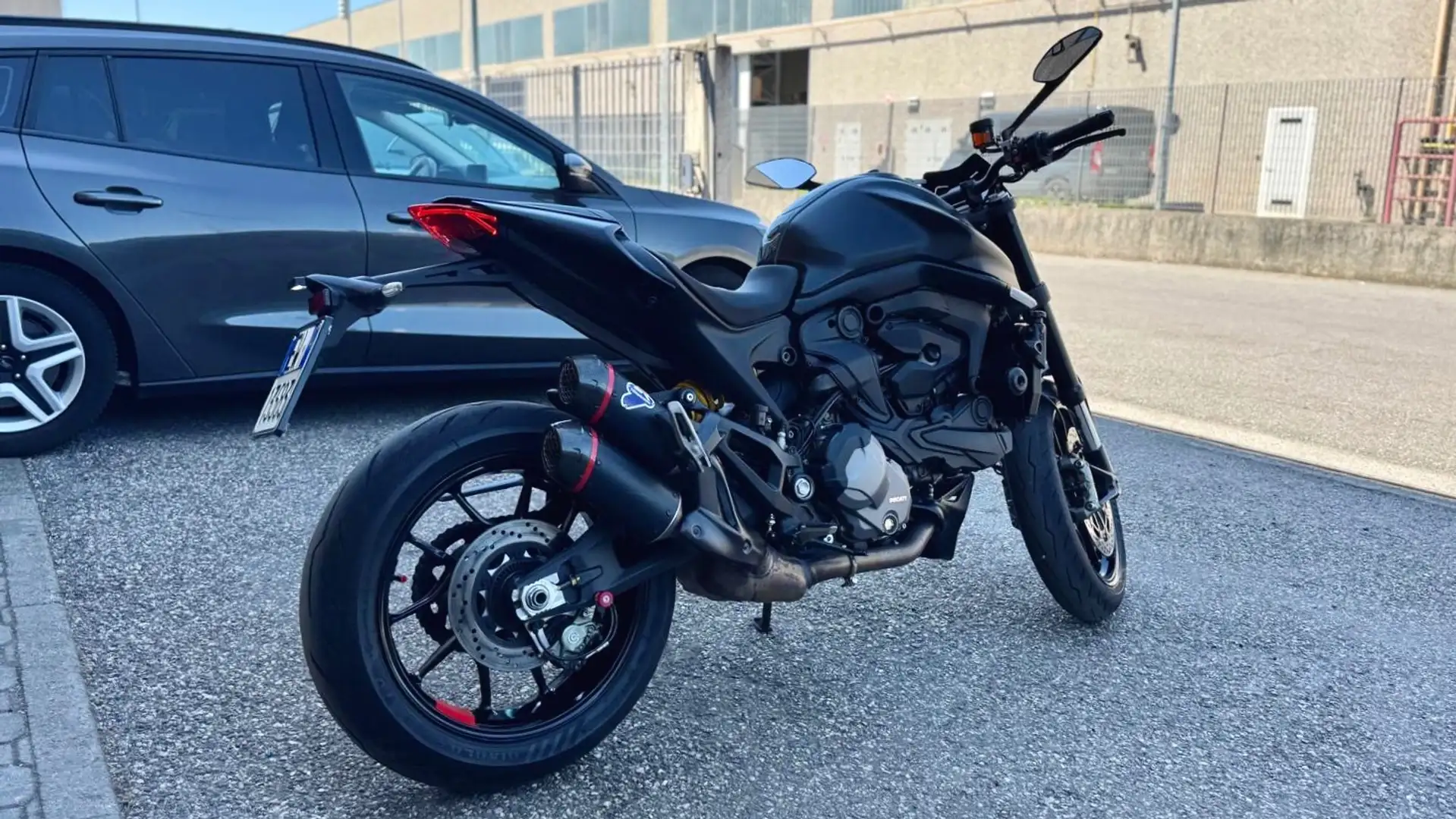 Ducati Monster 937 PLUS Nero - 2