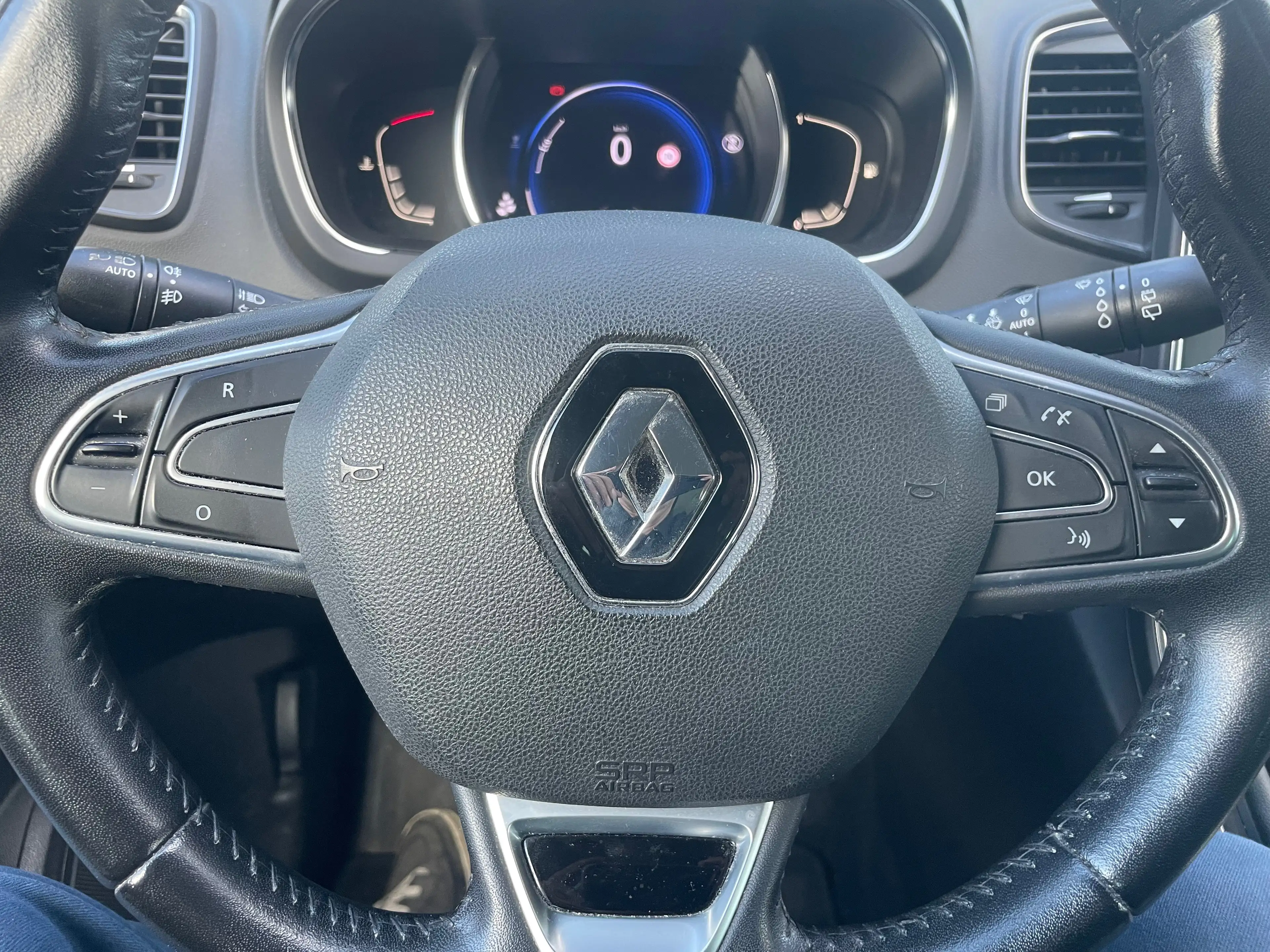 Renault Grand Scenic Grand Scénic 1.5 dCi Energy Limited 7PL. Navi — photo 14