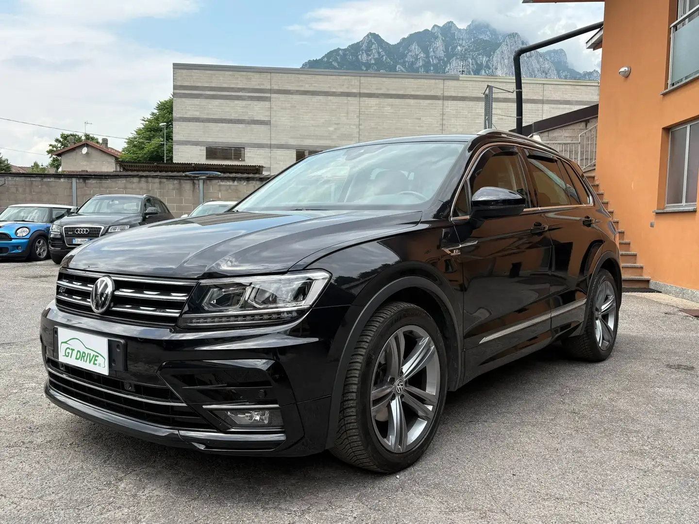Volkswagen Tiguan Tiguan 1.6 tdi Sport 115cv RLINE - KM. 72.500 Negro - 1