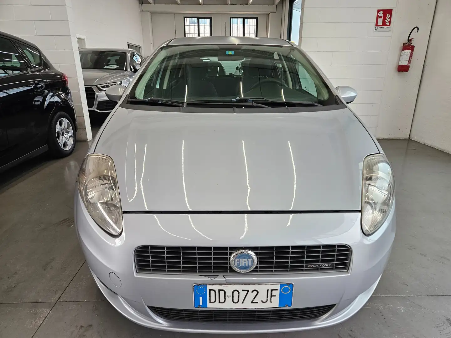 Fiat Grande Punto 5p 1.3 mjt 16v Emotion 90cv NEOPATENTATI Argento - 2