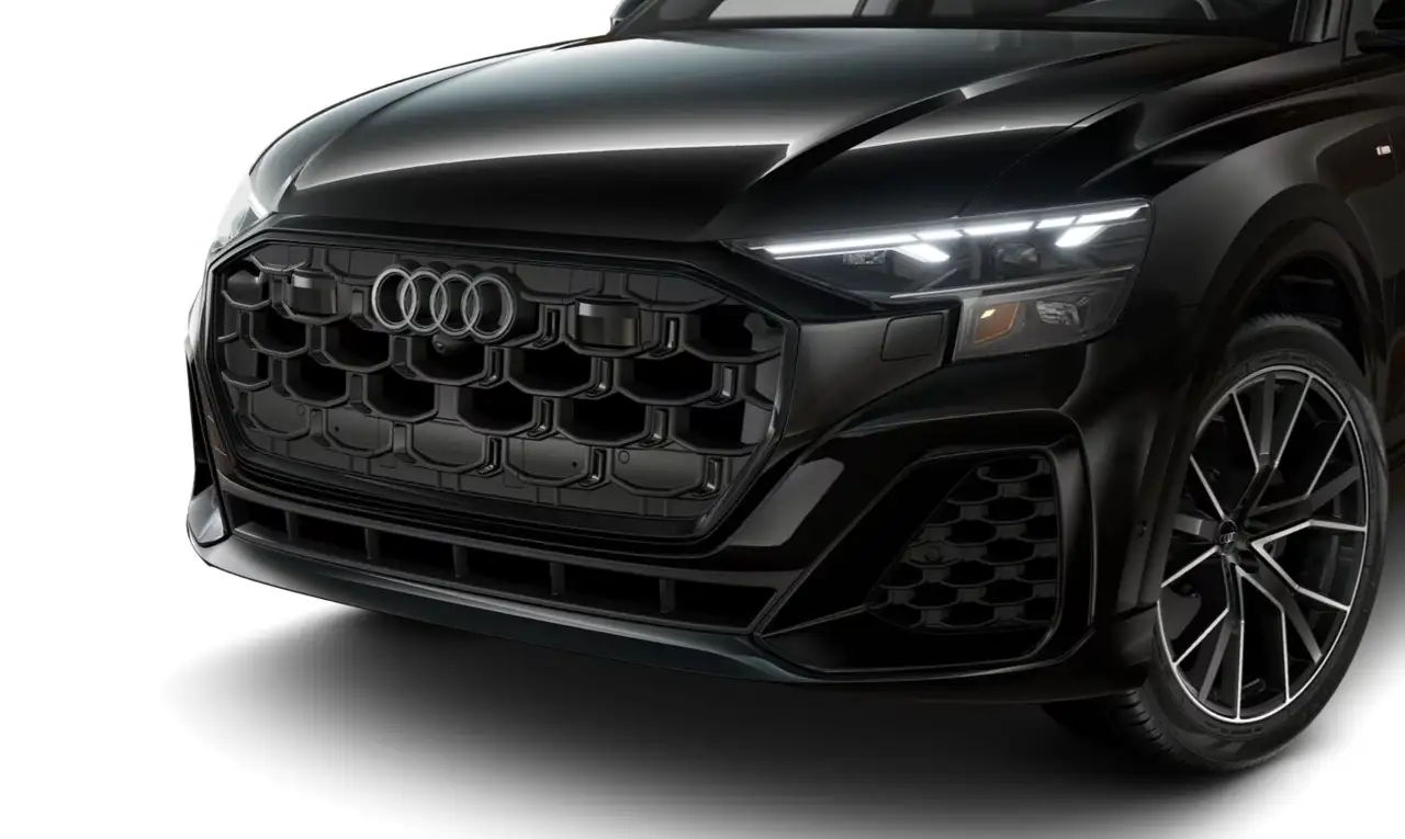 Audi Q8 снимка Audi Q8
