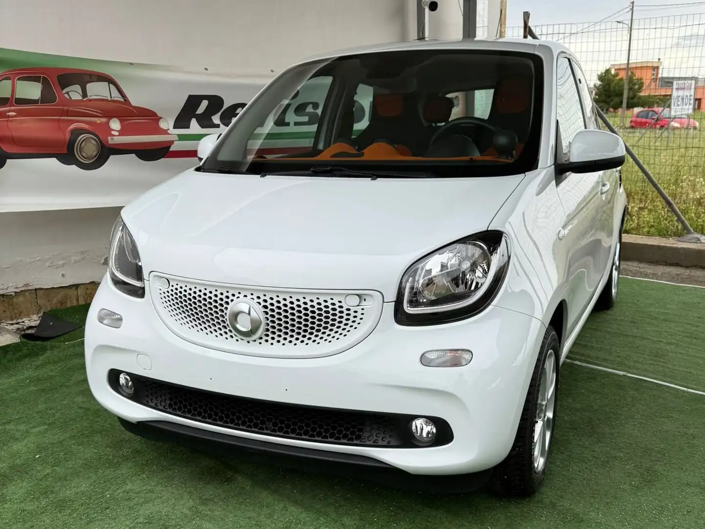 smart forFour 0.9 t Passion 90cv twinamic Blanc - 1