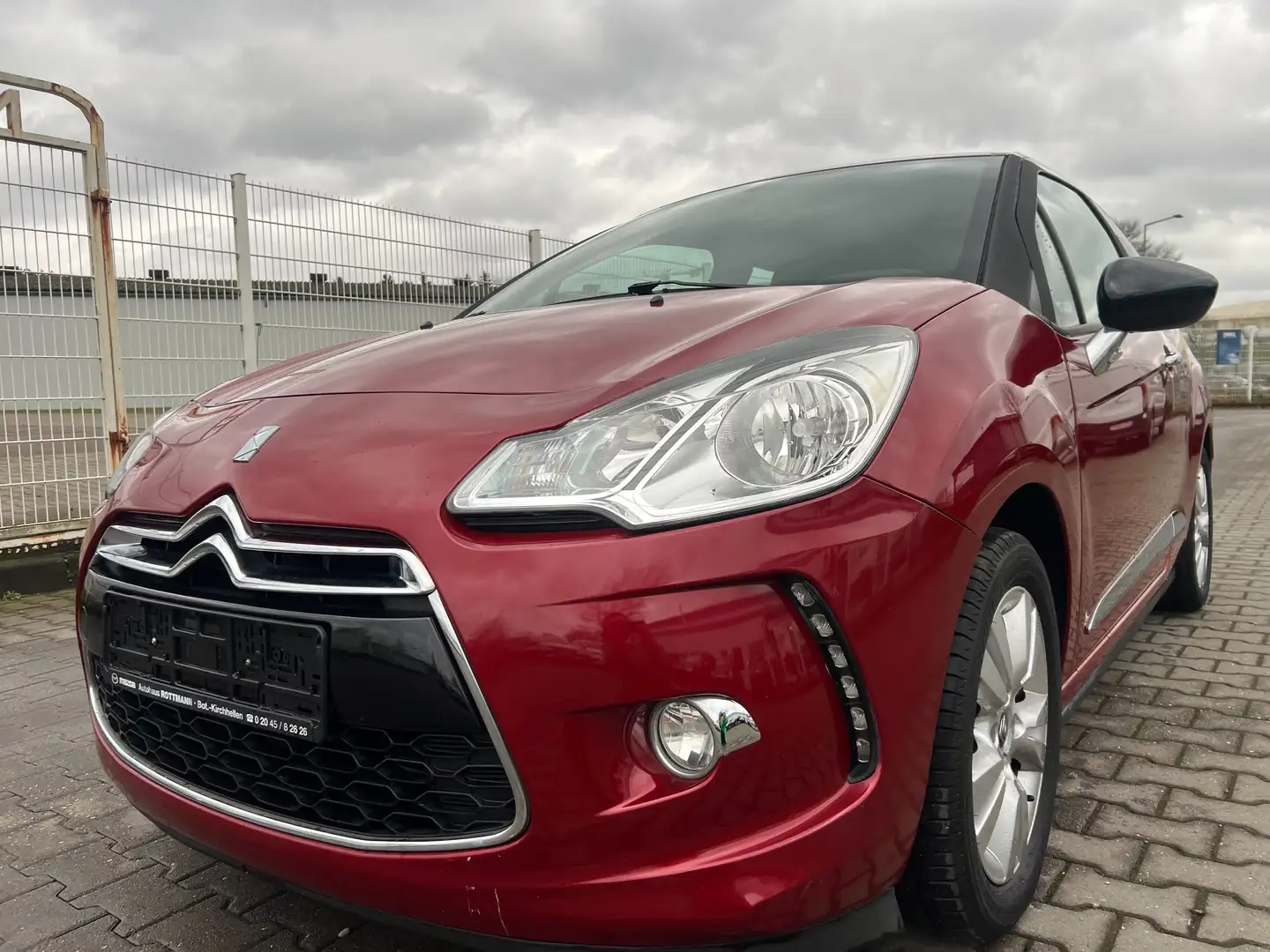 Citroen DS3 Chic Červená - 1