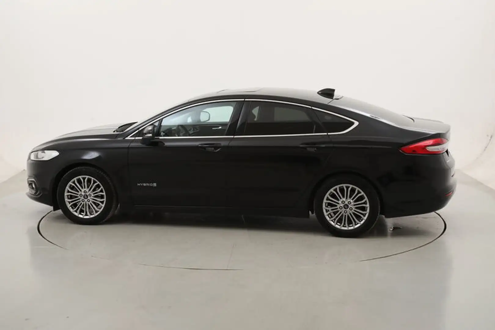 Ford Mondeo Hybrid Titanium Business 2.0 Full Hybrid 187CV Nero - 2