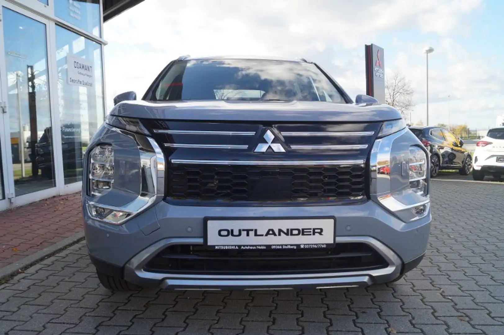 Mitsubishi Outlander 2.4L PHEV Intro Edition Gris - 2
