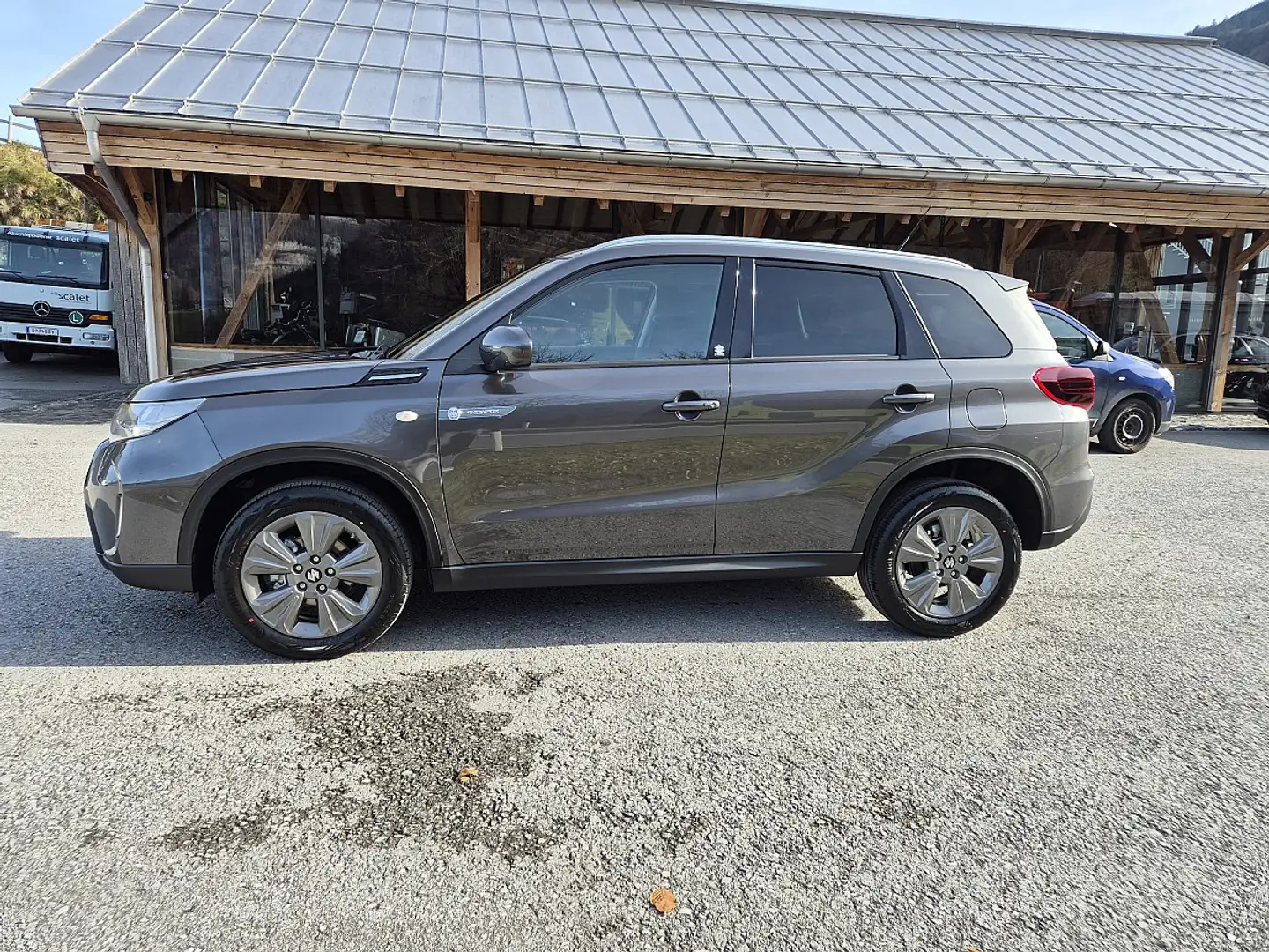 Suzuki Vitara 1,4 DITC Hybrid ALLGRIP shine Grau - 2