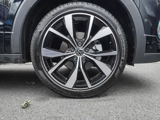 Volkswagen T-Cross view 7
