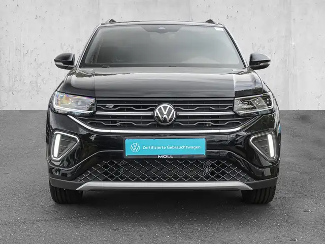 Volkswagen T-Cross view 3