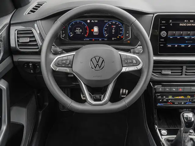 Volkswagen T-Cross view 11