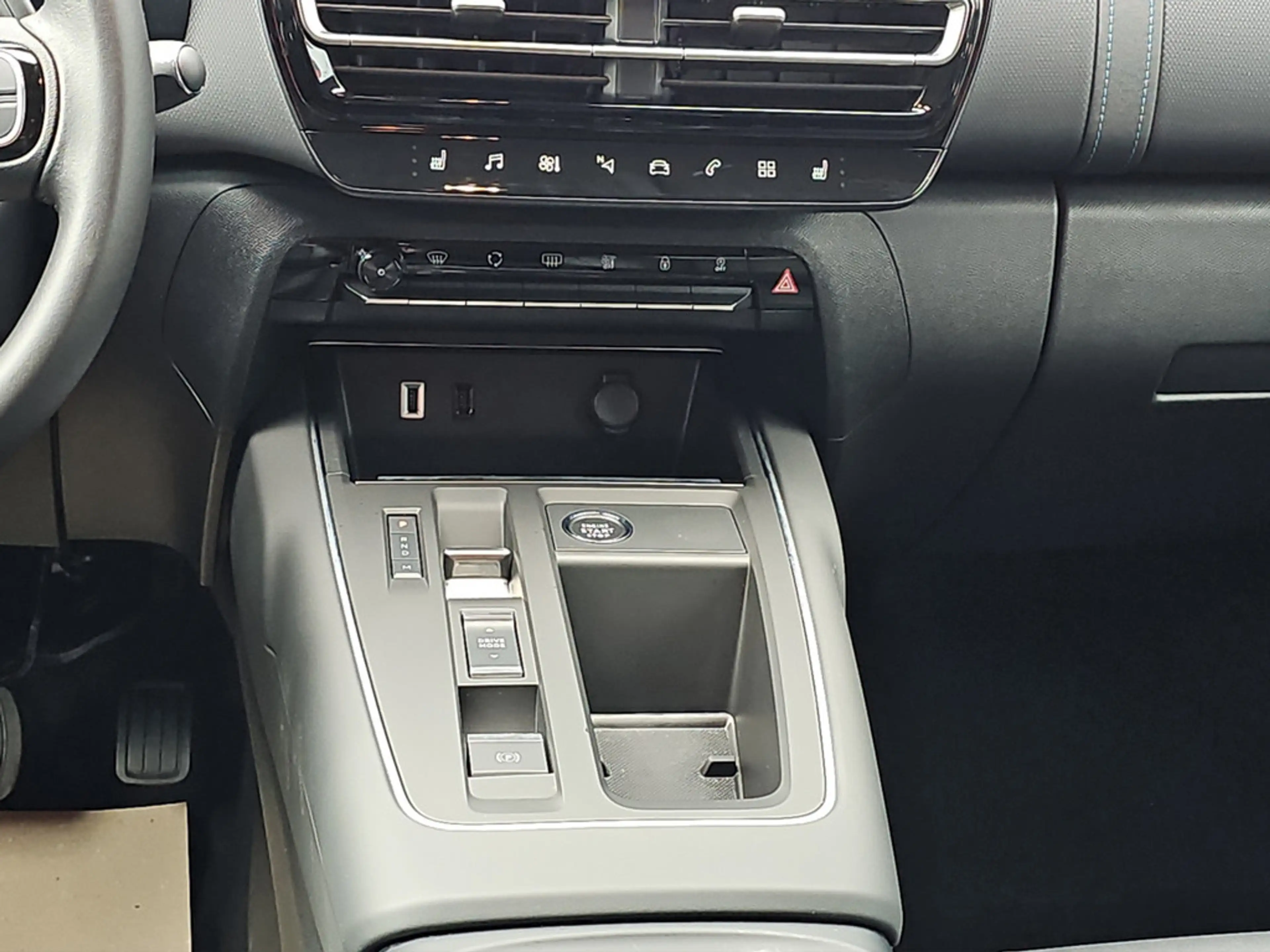 Citroen C5 Aircross Hybrid 145 Plus E-DSC6 KAMERA SHZ — photo 13