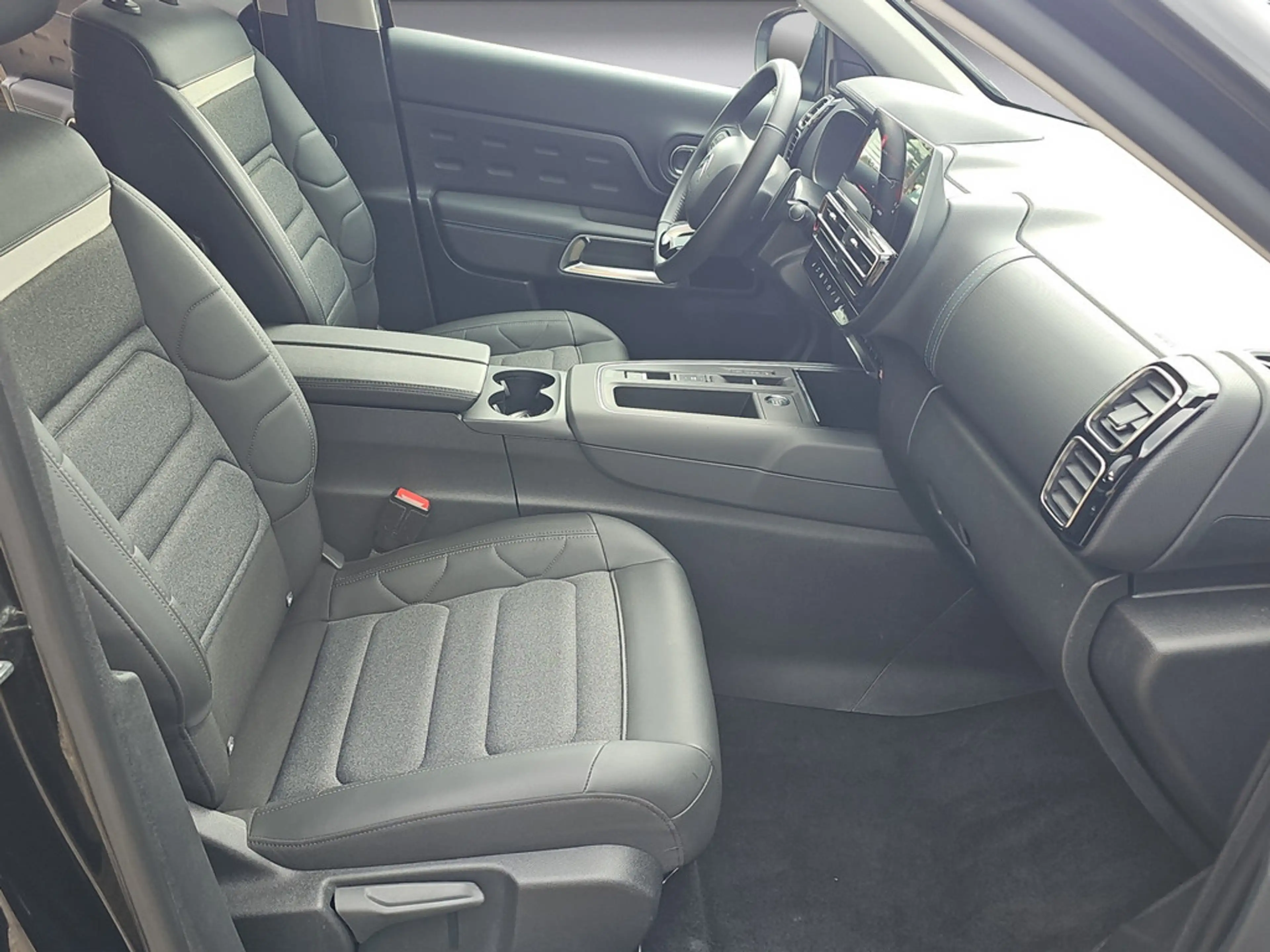 Citroen C5 Aircross Hybrid 145 Plus E-DSC6 KAMERA SHZ — photo 14