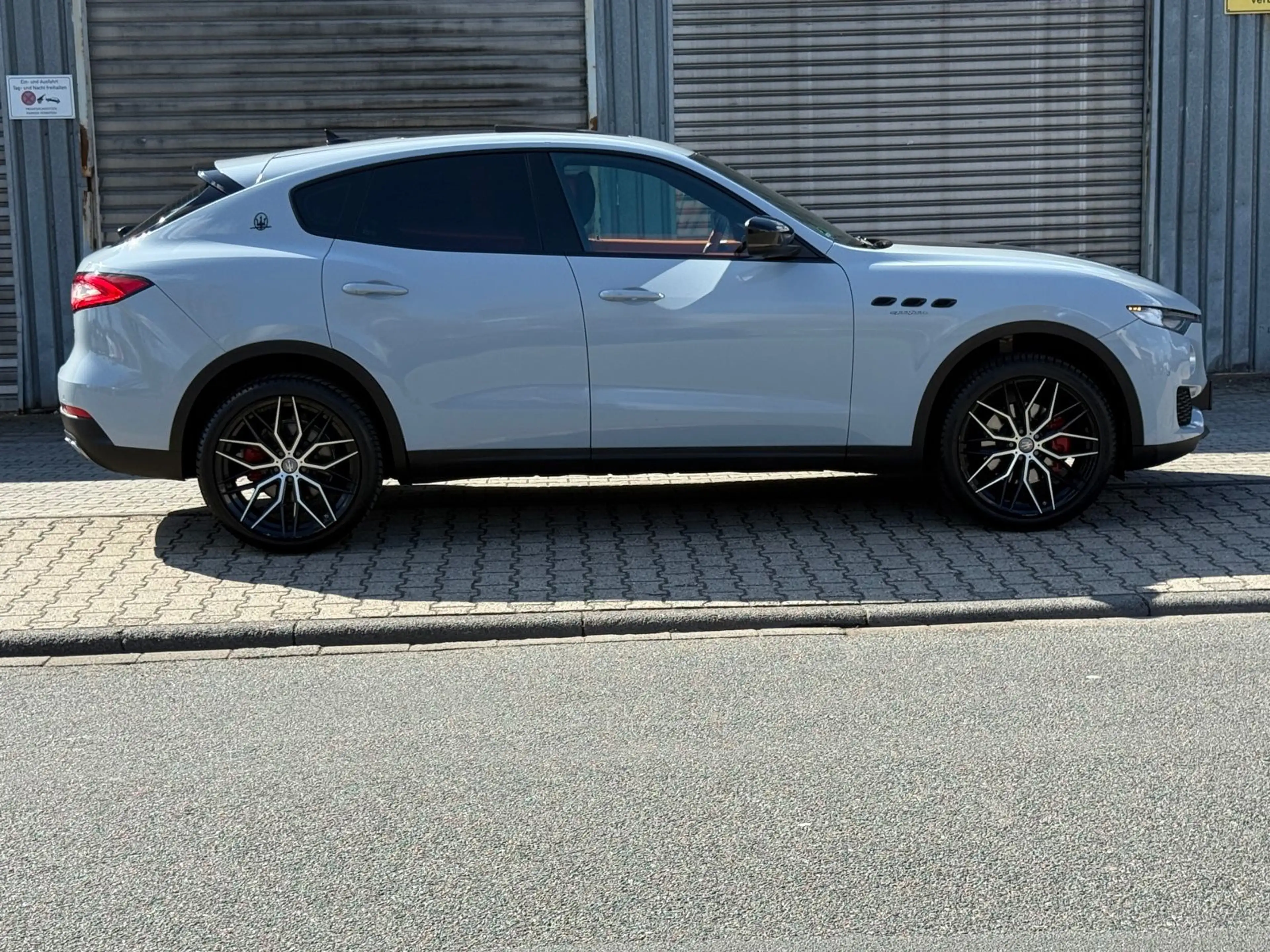 Maserati Levante 3.0 V6 GS 4x4 *1 Of 1*Exklusiv Umbau* — photo 4