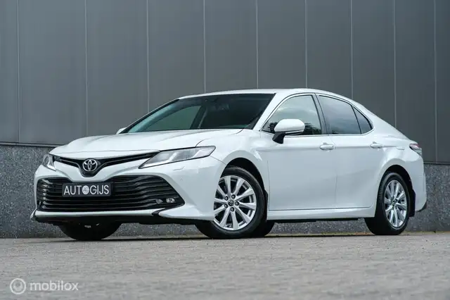 Toyota Camry 2.5 Executive | Dealer onderhouden | Leder | uniek