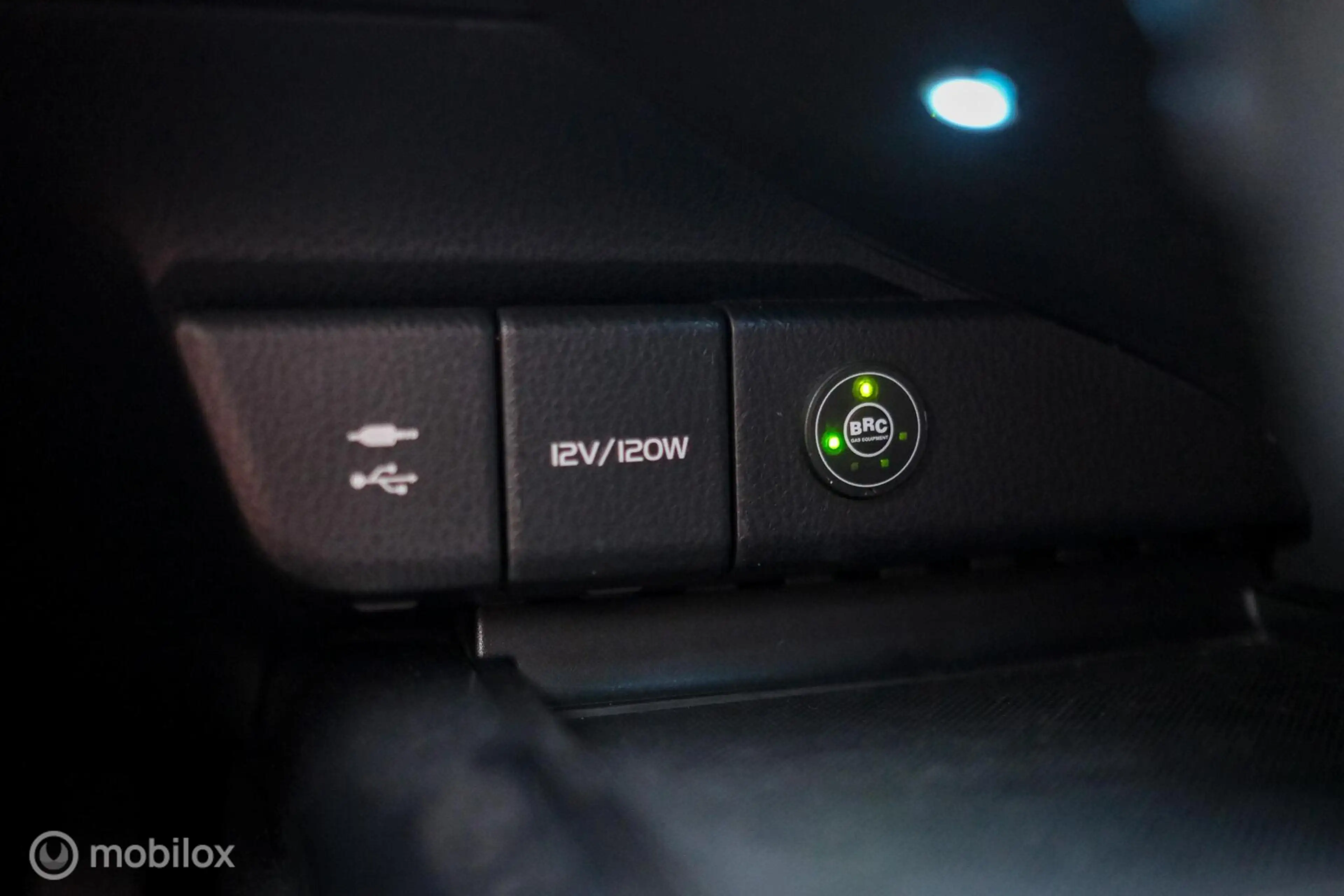 Toyota Camry 2.5 Executive | Dealer onderhouden | Leder | uniek — photo 19