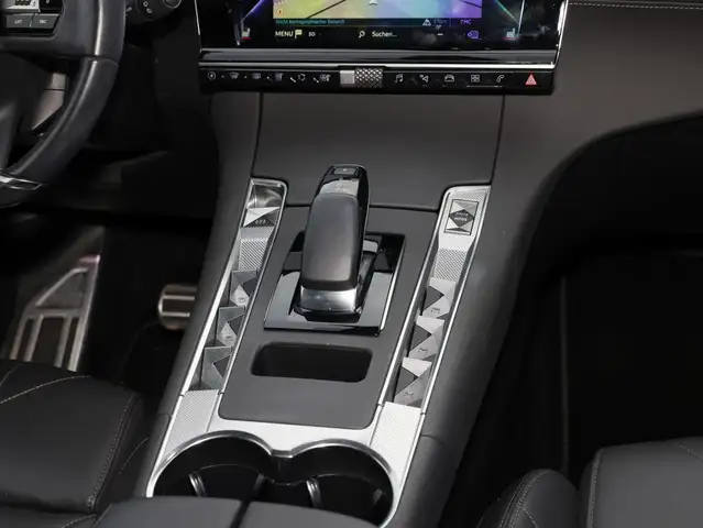 DS Automobiles DS 7 Crossback view 13