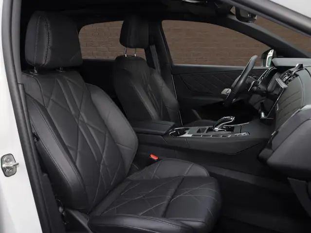 DS Automobiles DS 7 Crossback view 9